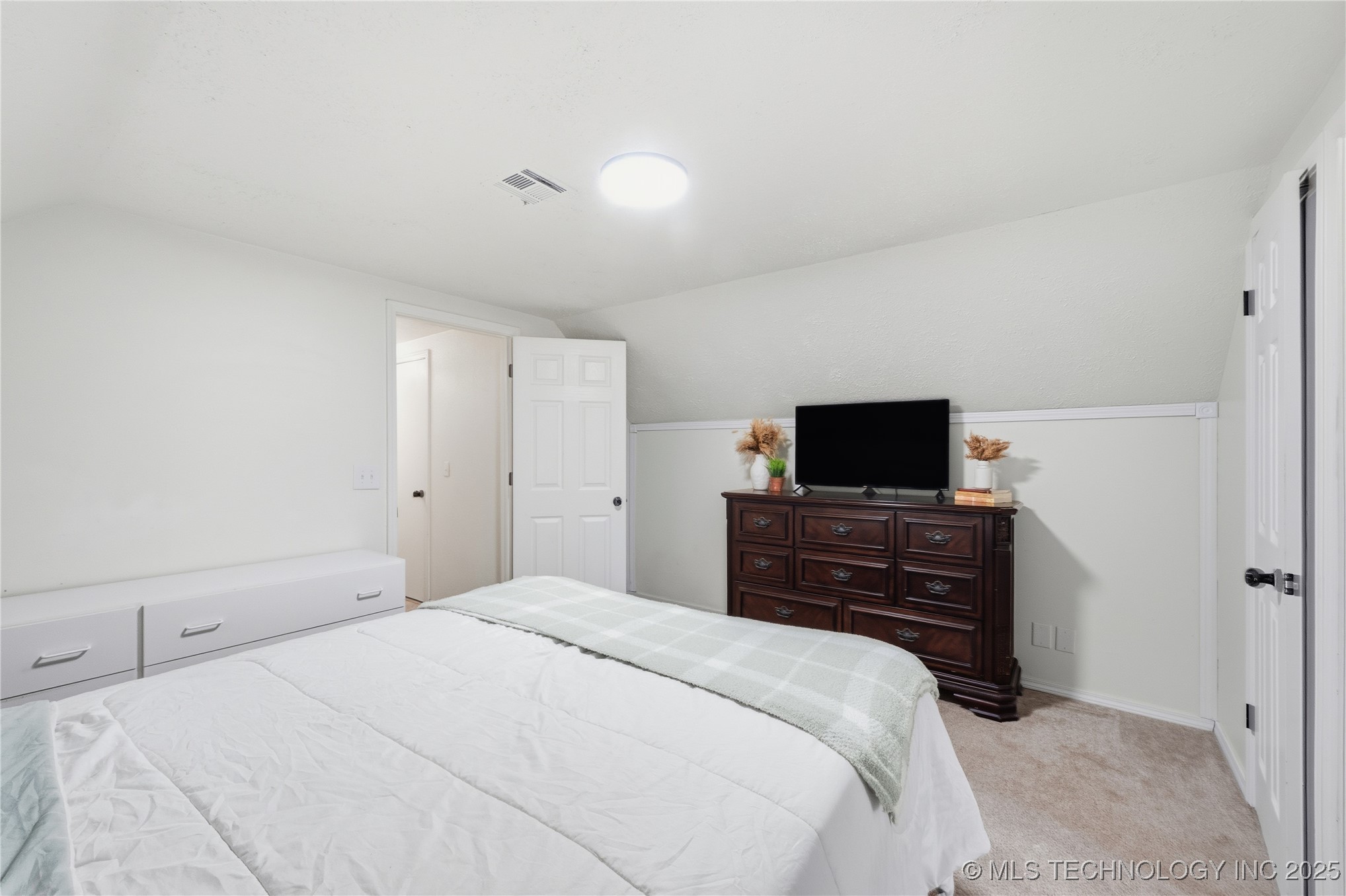 11633 S 267th East Avenue Property Photo 17