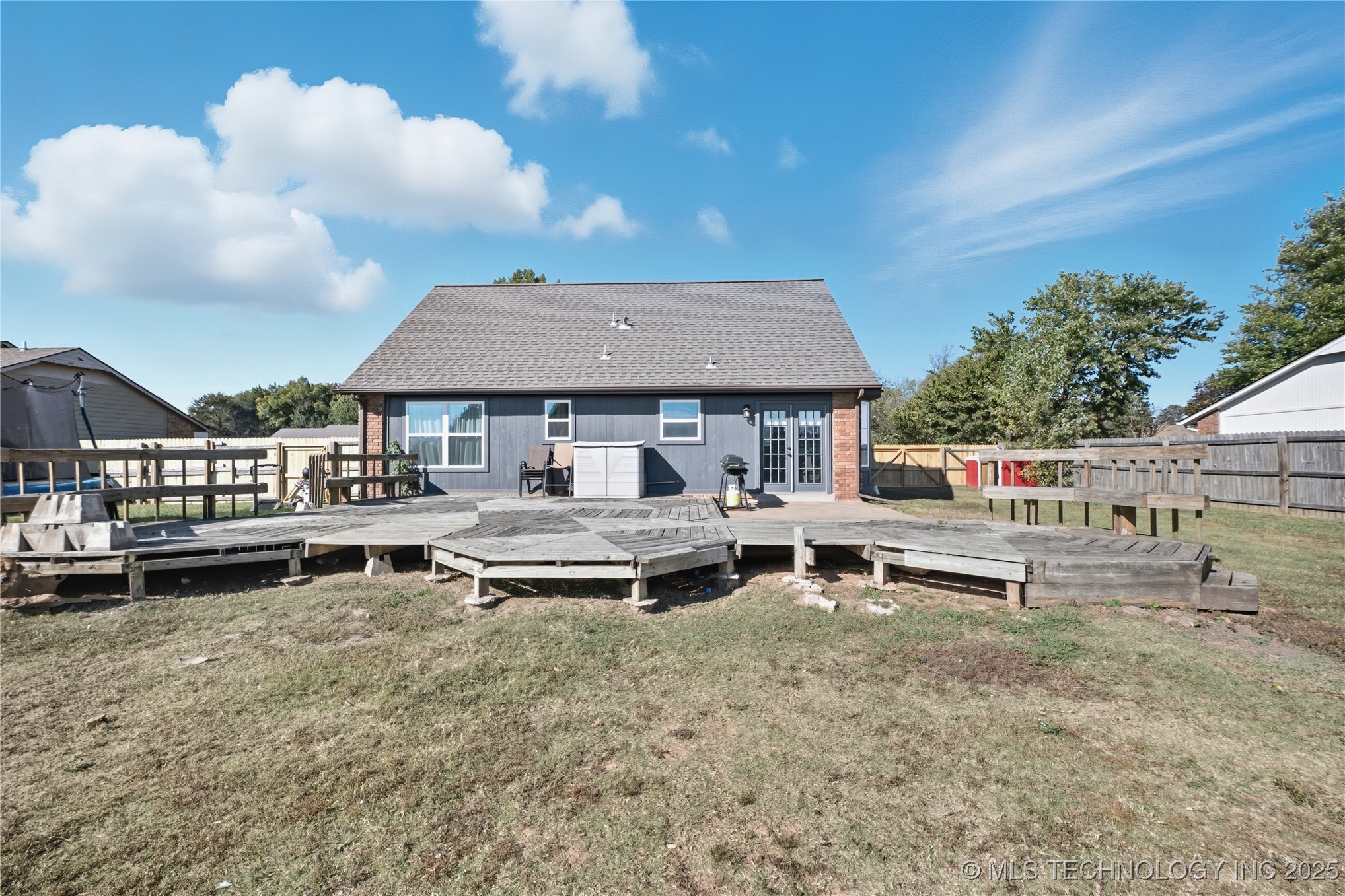 11633 S 267th East Avenue Property Photo 27