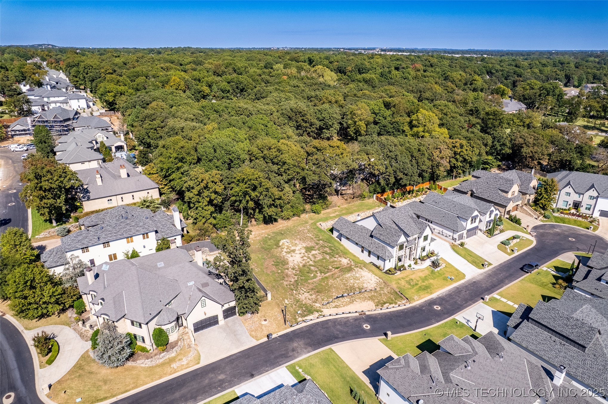 6031 E 119th Place S Property Photo 5