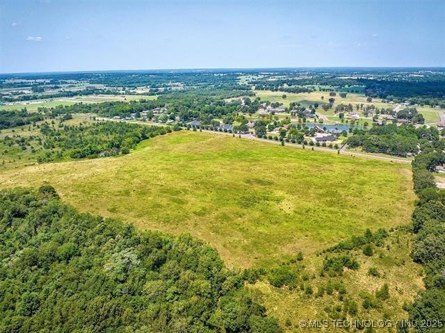 891 W Allen Road Property Photo 5