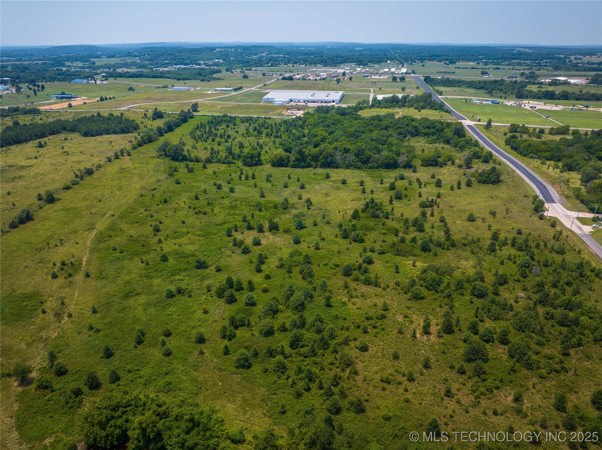 891 W Allen Road Property Photo 11