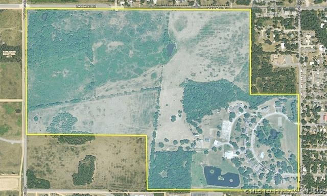 891 W Allen Road Property Photo 13