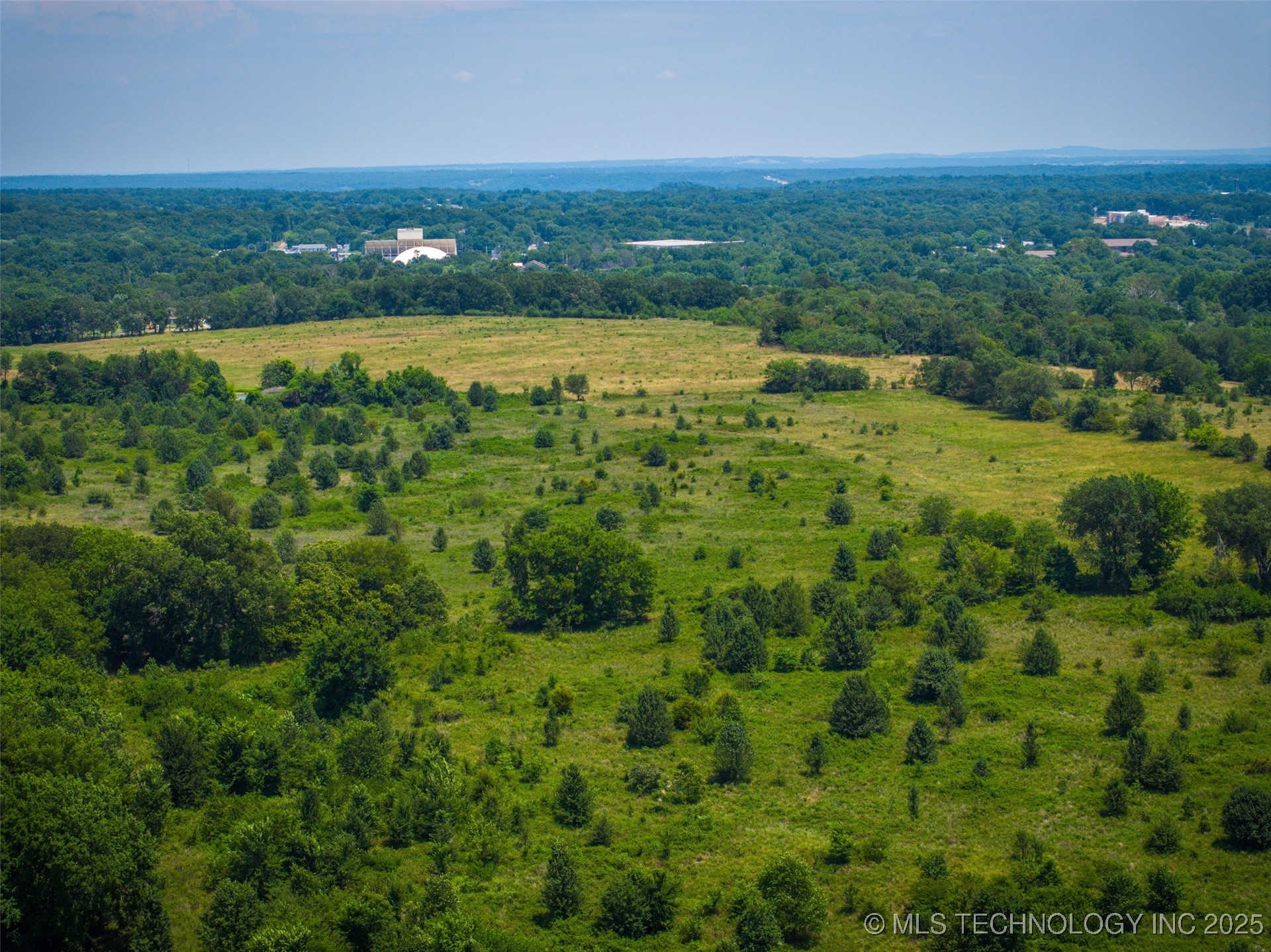 891 W Allen Road Property Photo 28
