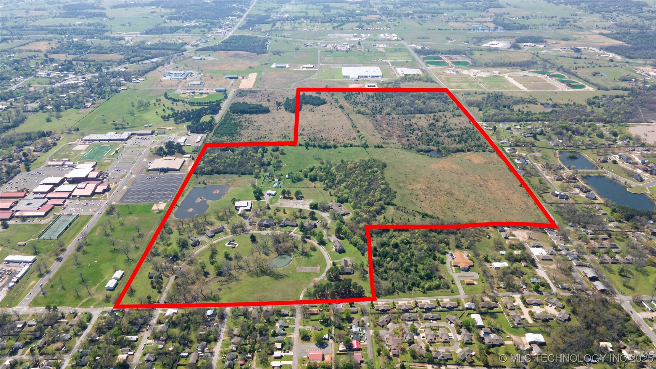 891 W Allen Road Property Photo 32