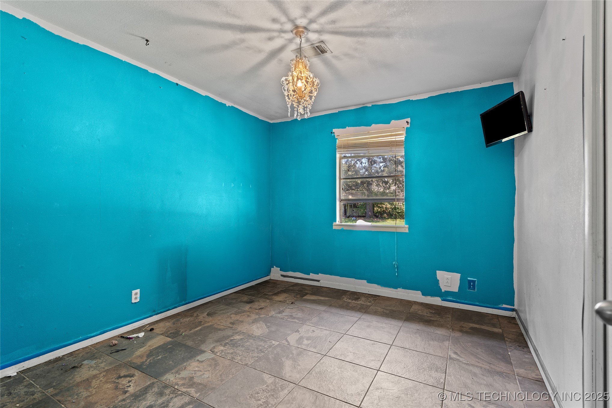 1900 Hometown Road Property Photo 16