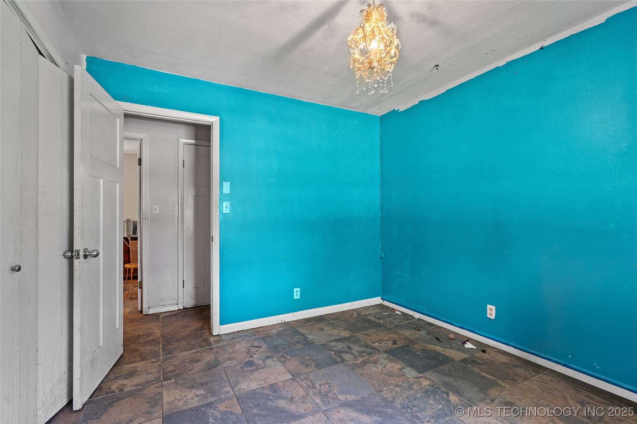 1900 Hometown Road Property Photo 17