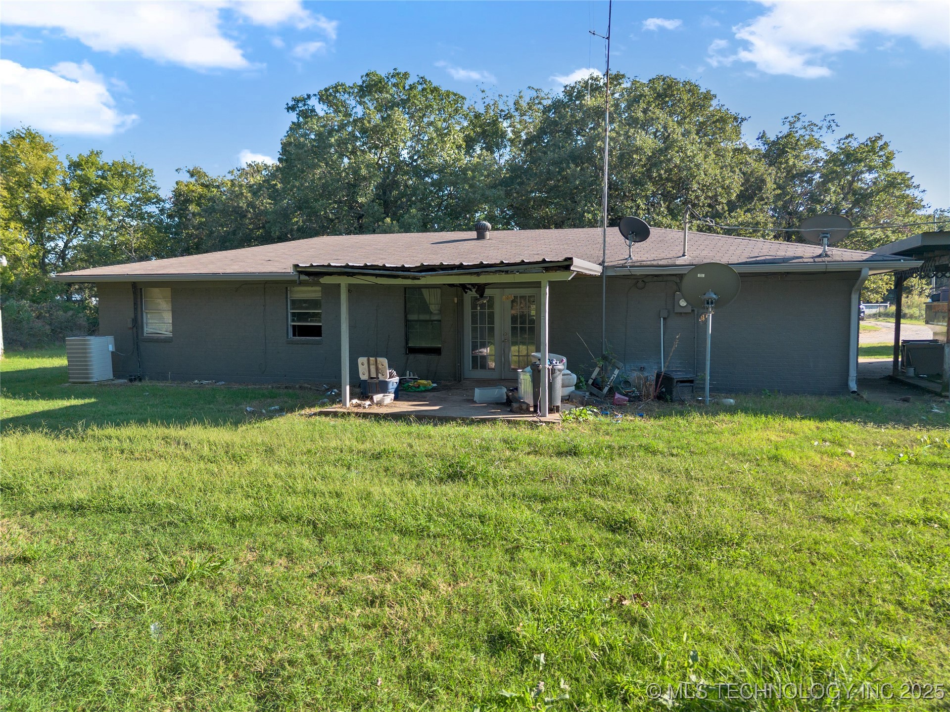 1900 Hometown Road Property Photo 22