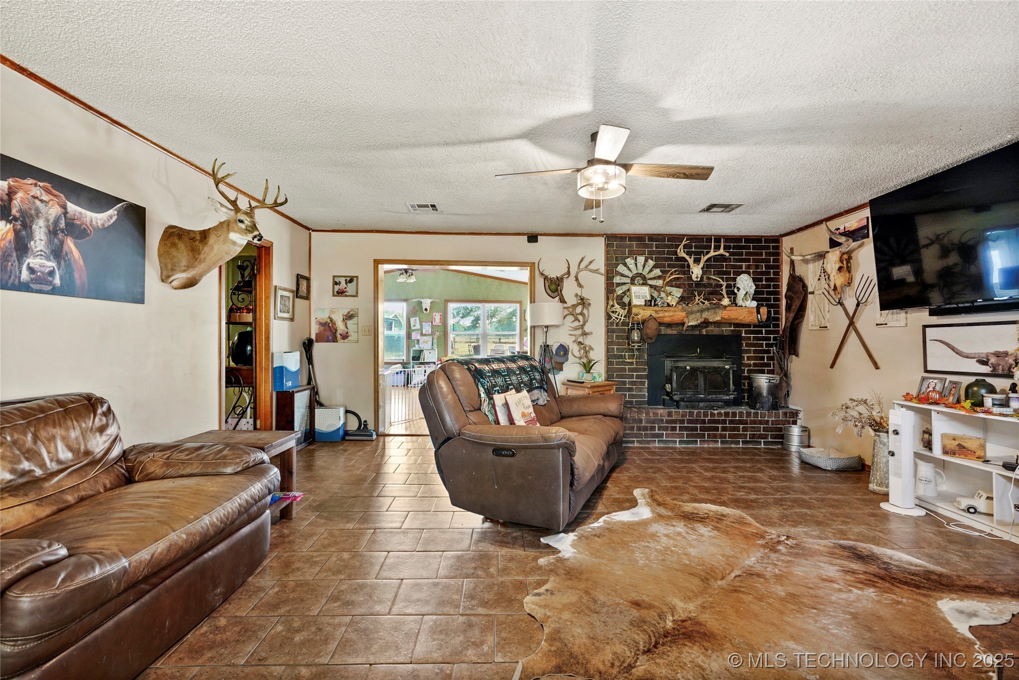 19619 S 337th West Avenue Property Photo 8