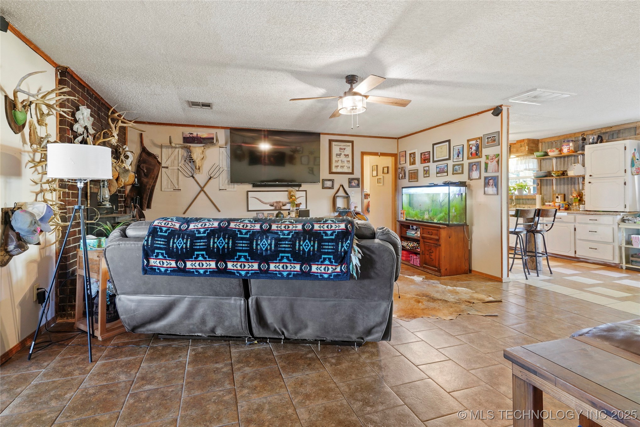 19619 S 337th West Avenue Property Photo 9