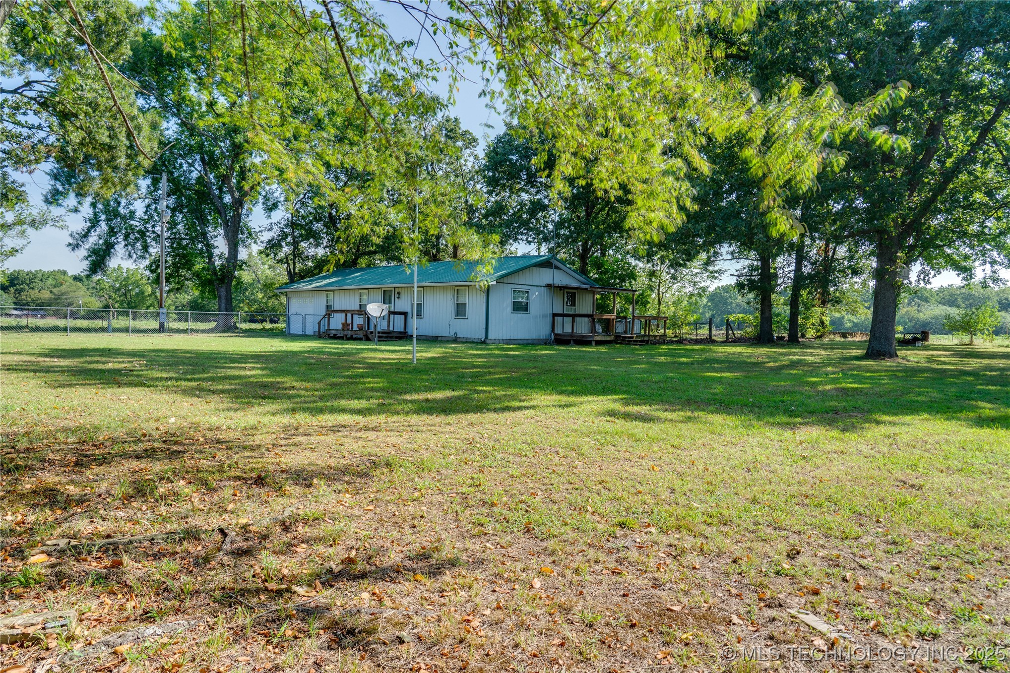 46670 S 670 Road Property Photo 2