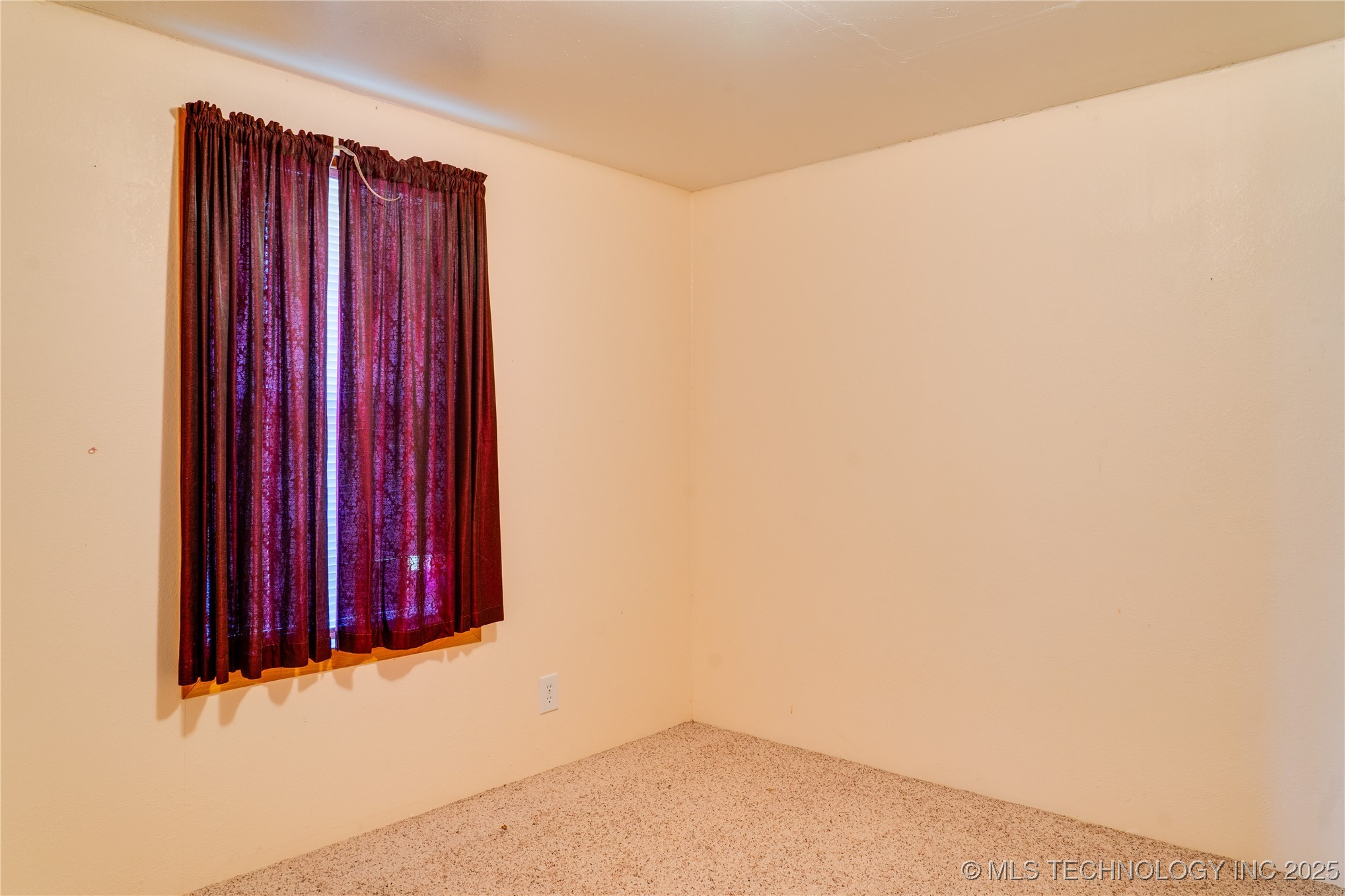 46670 S 670 Road Property Photo 19