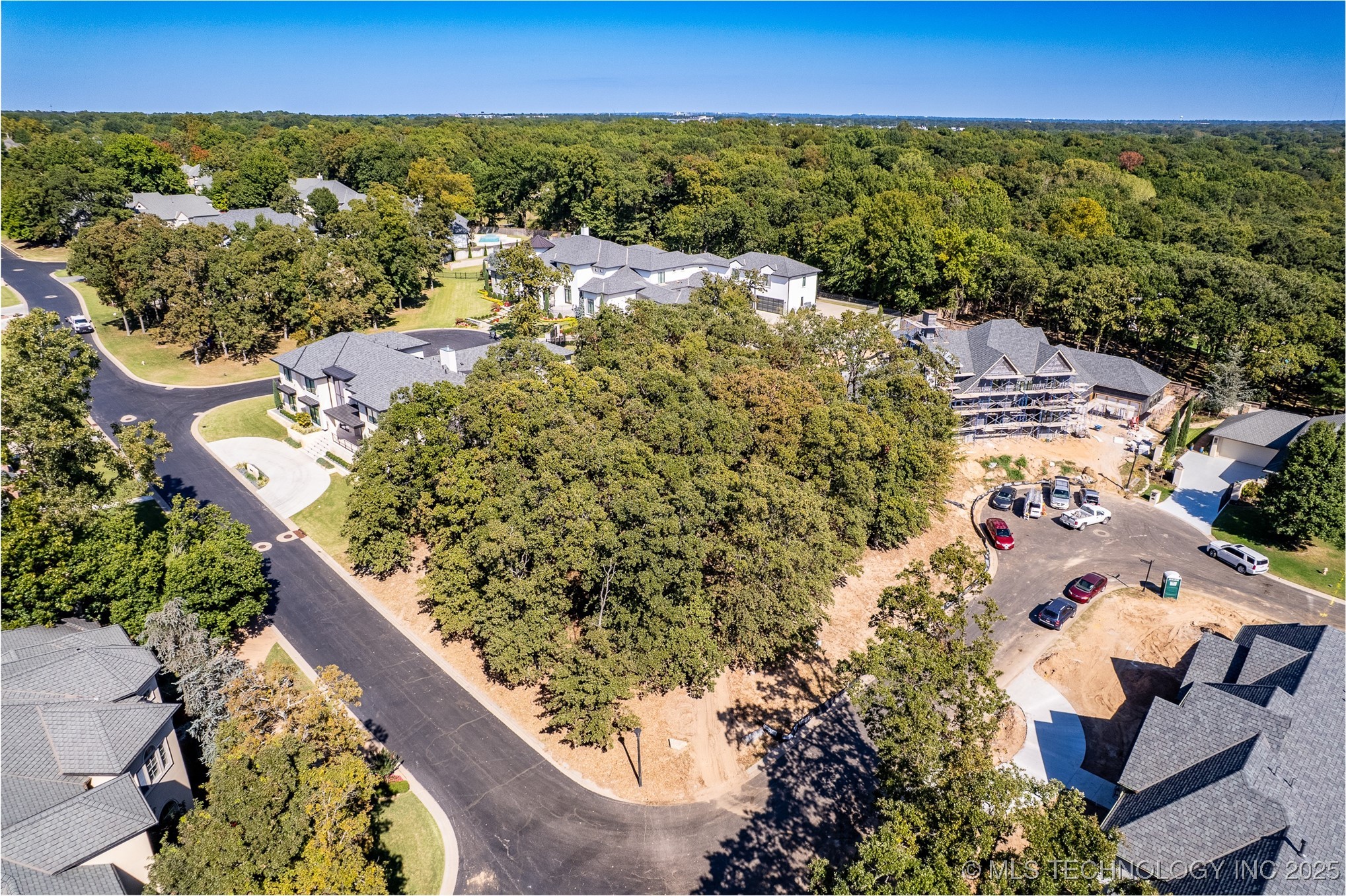 11803 S Kingston Avenue Property Photo 3