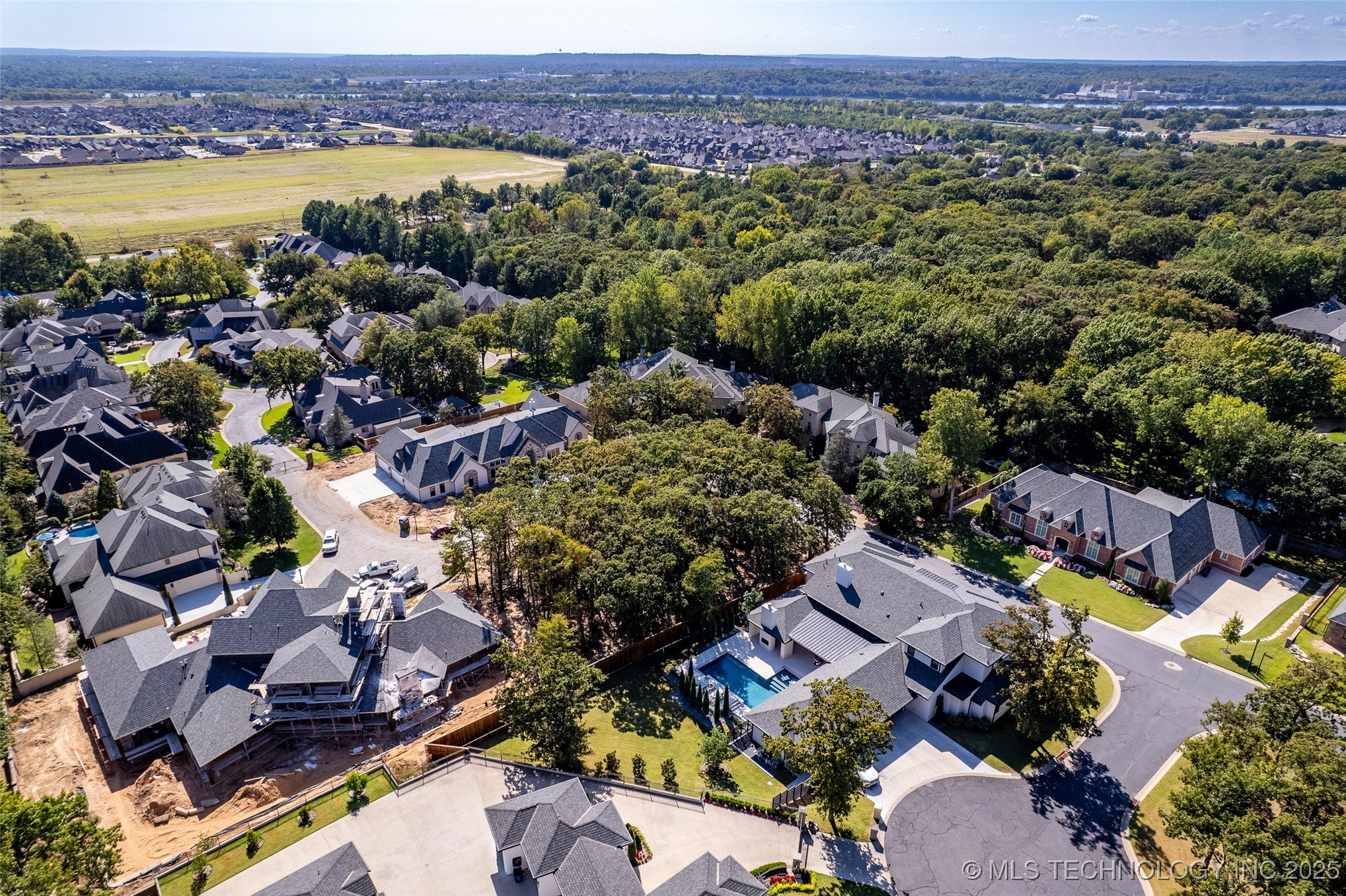 11803 S Kingston Avenue Property Photo 5