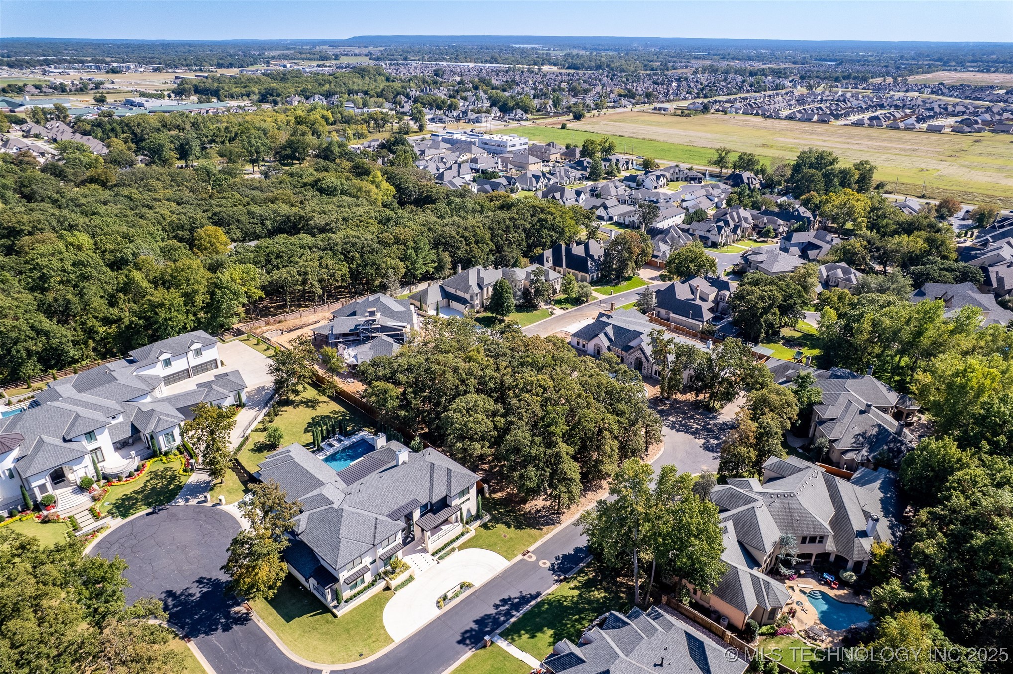 11803 S Kingston Avenue Property Photo 6