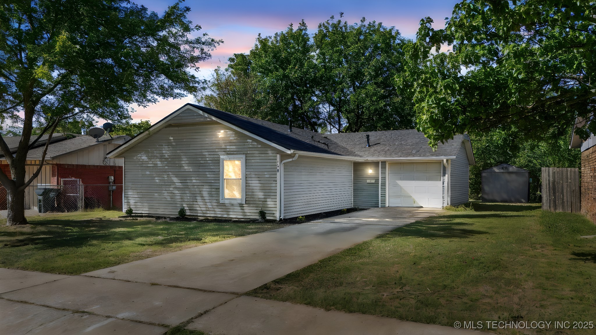 608 N Carlsbad Street Property Photo 3