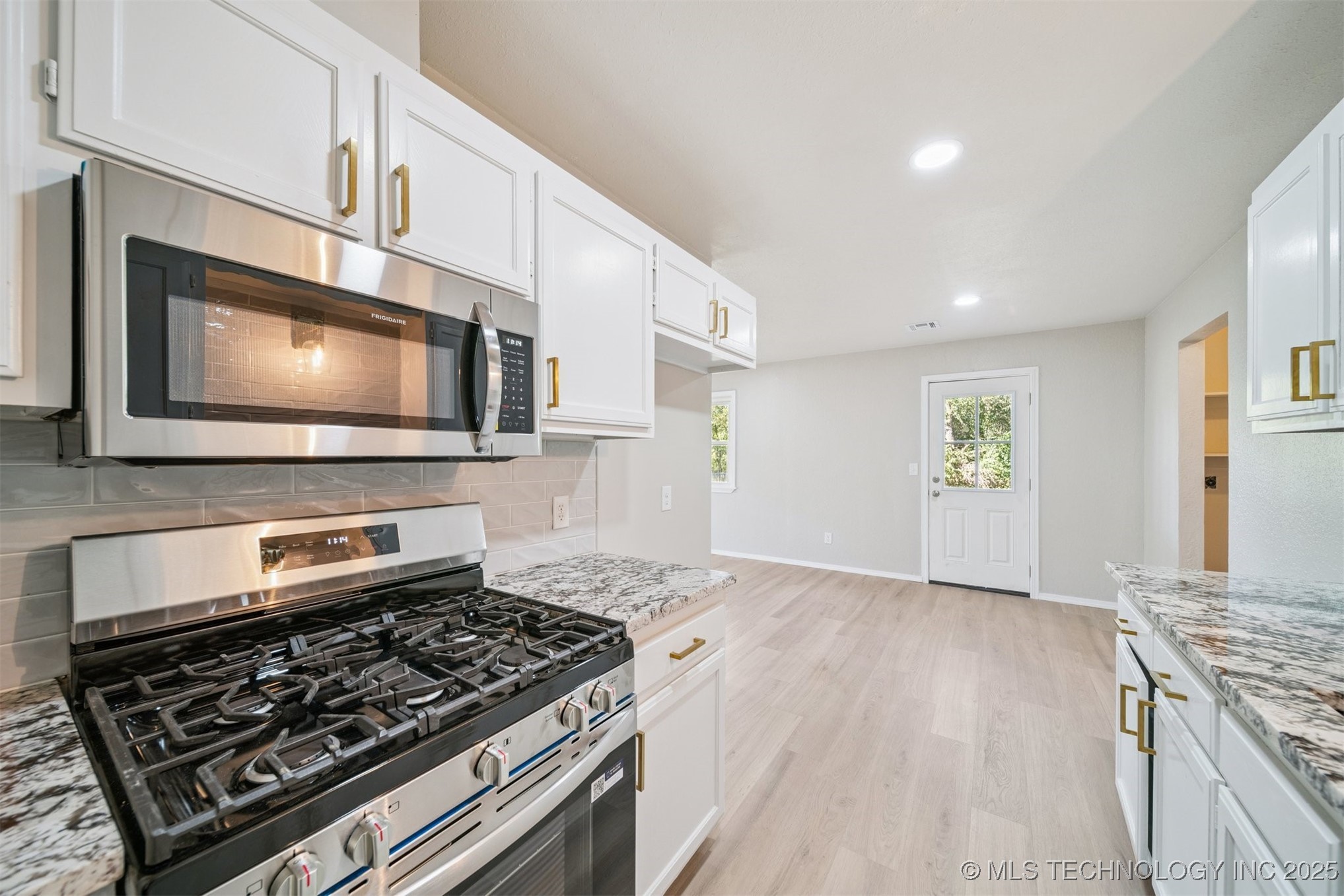 608 N Carlsbad Street Property Photo 14