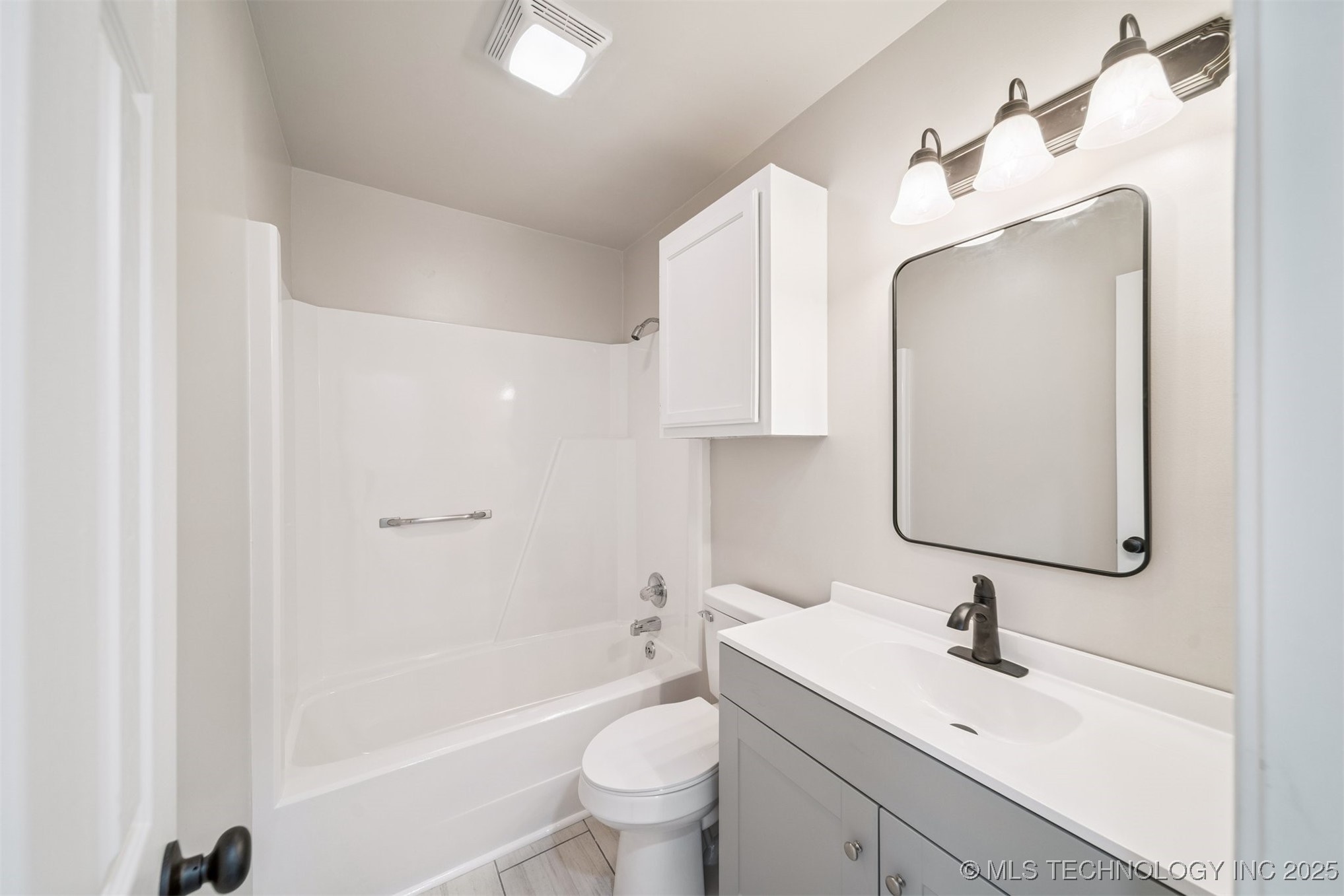 608 N Carlsbad Street Property Photo 16