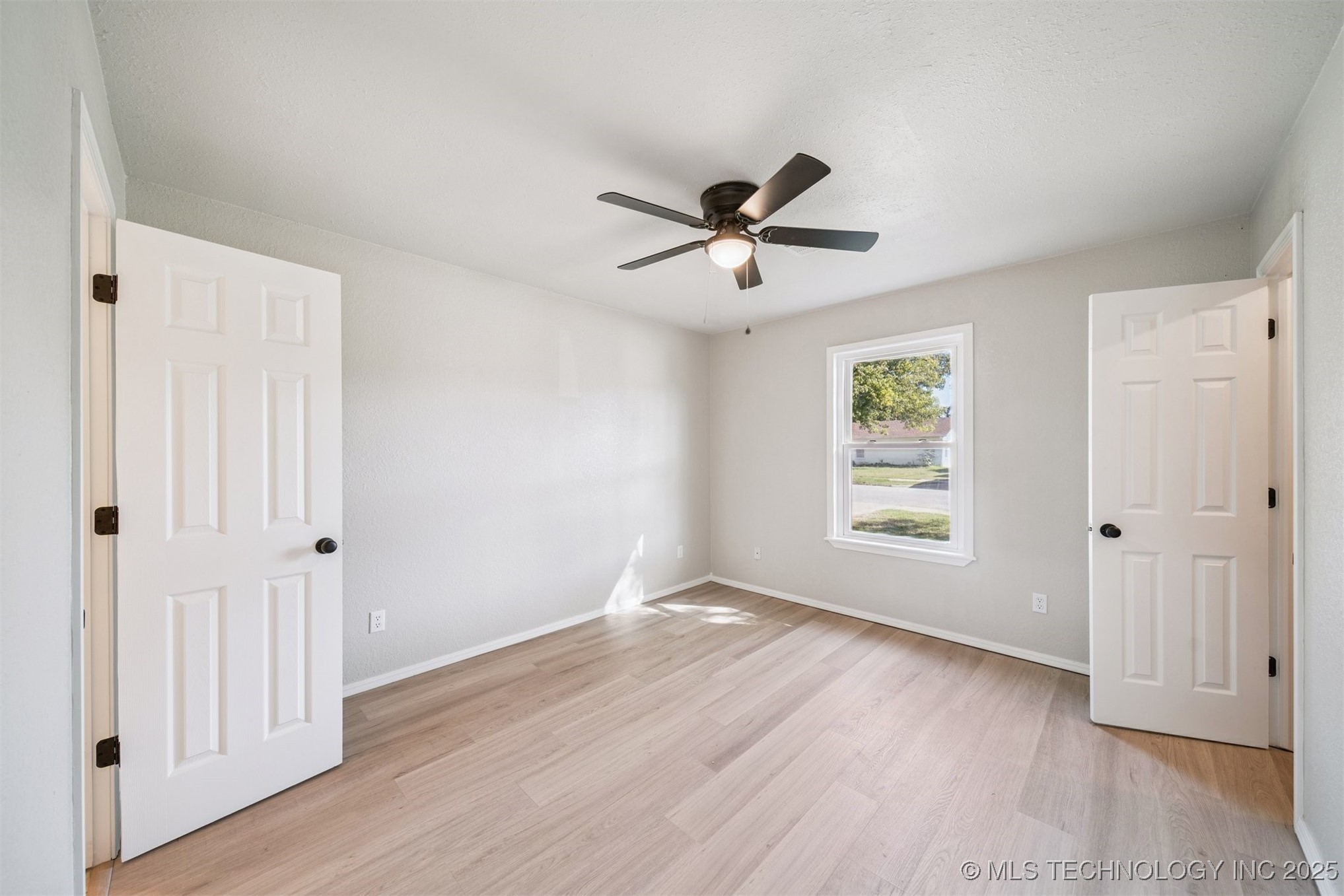 608 N Carlsbad Street Property Photo 23