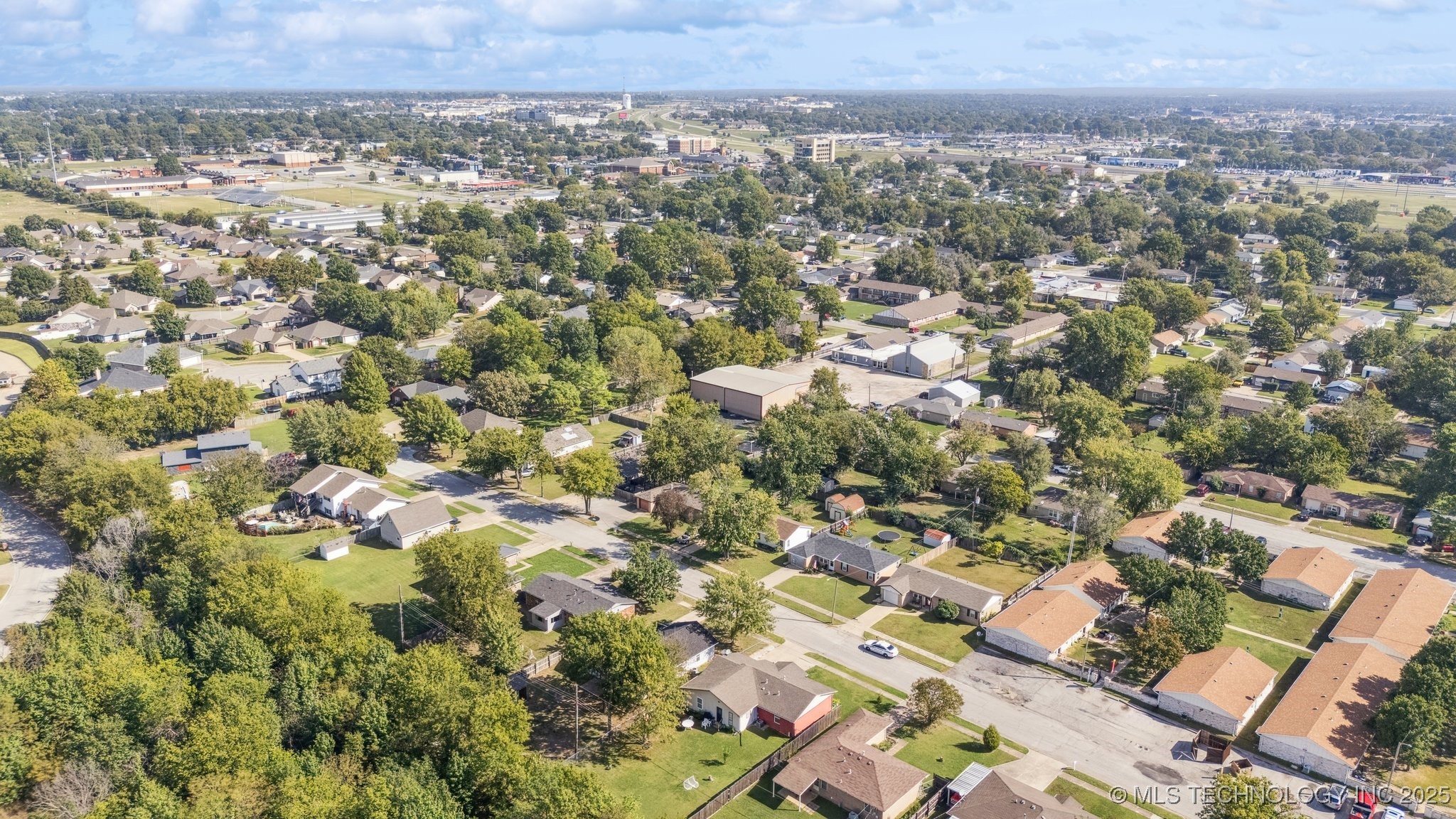 608 N Carlsbad Street Property Photo 29