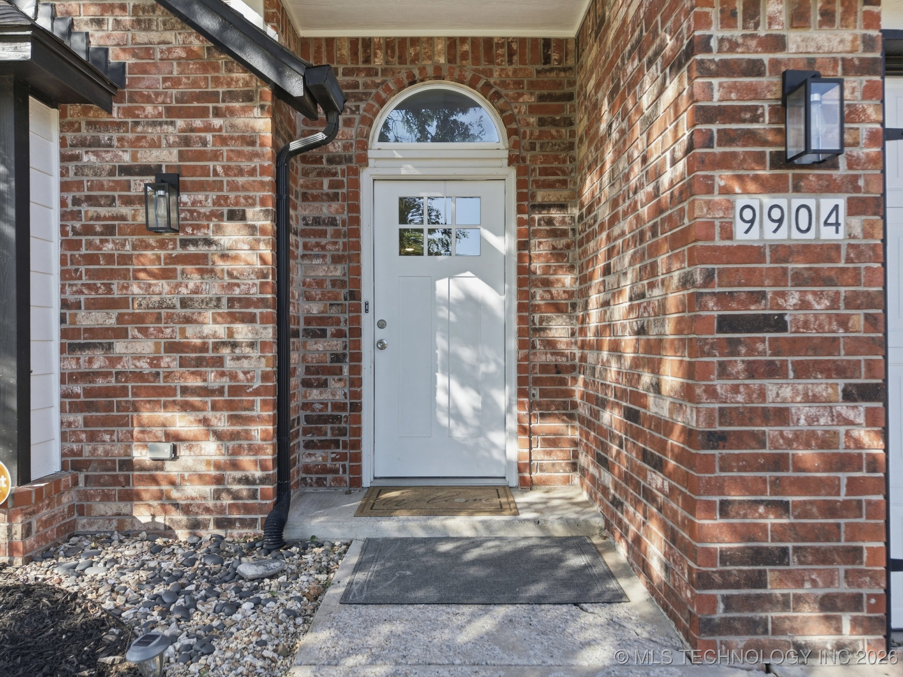 9904 N 117th East Avenue Property Photo 3