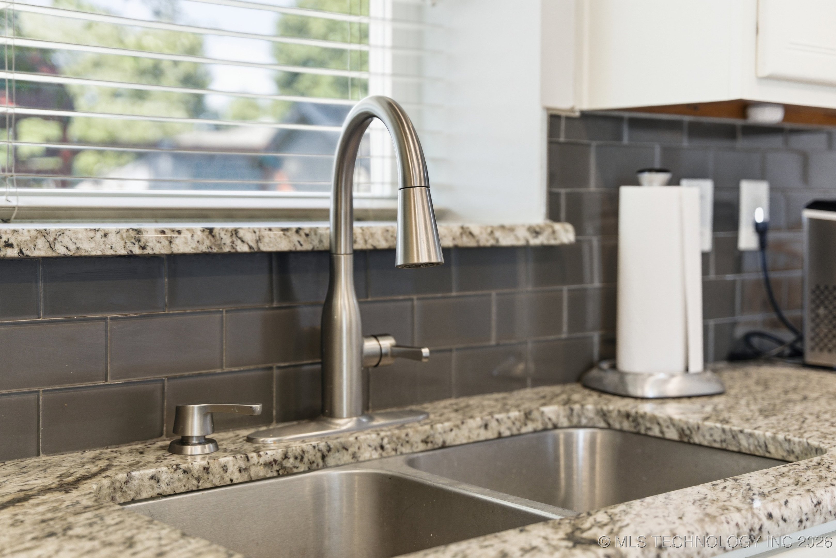 9904 N 117th East Avenue Property Photo 10