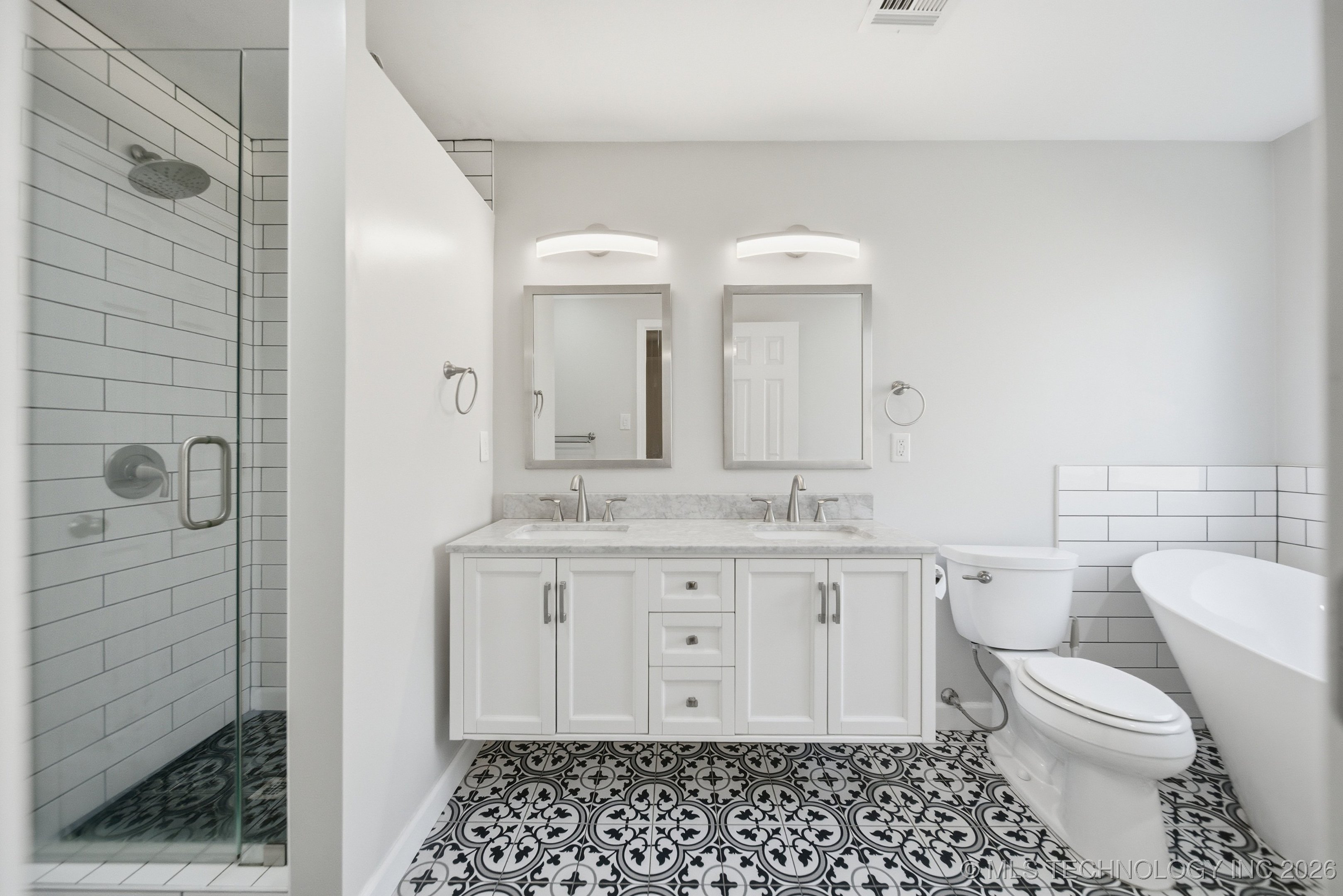 9904 N 117th East Avenue Property Photo 14