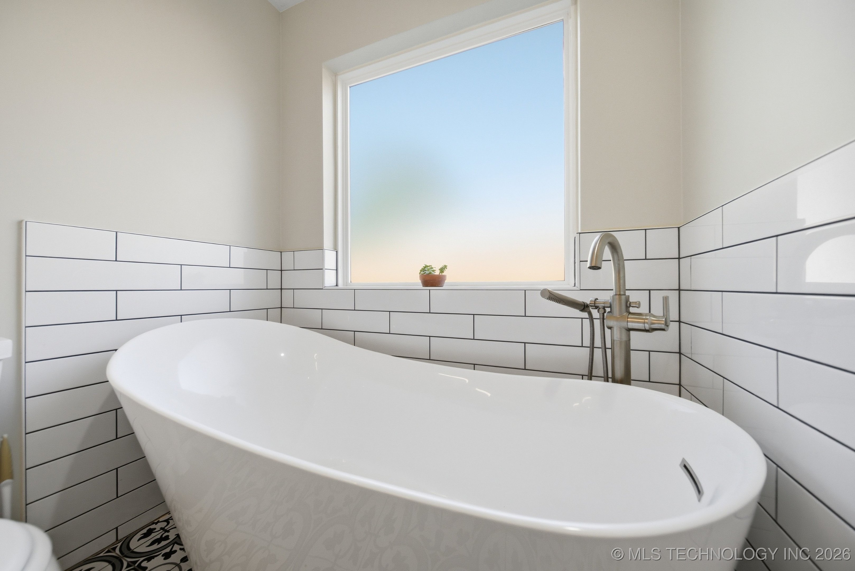 9904 N 117th East Avenue Property Photo 17