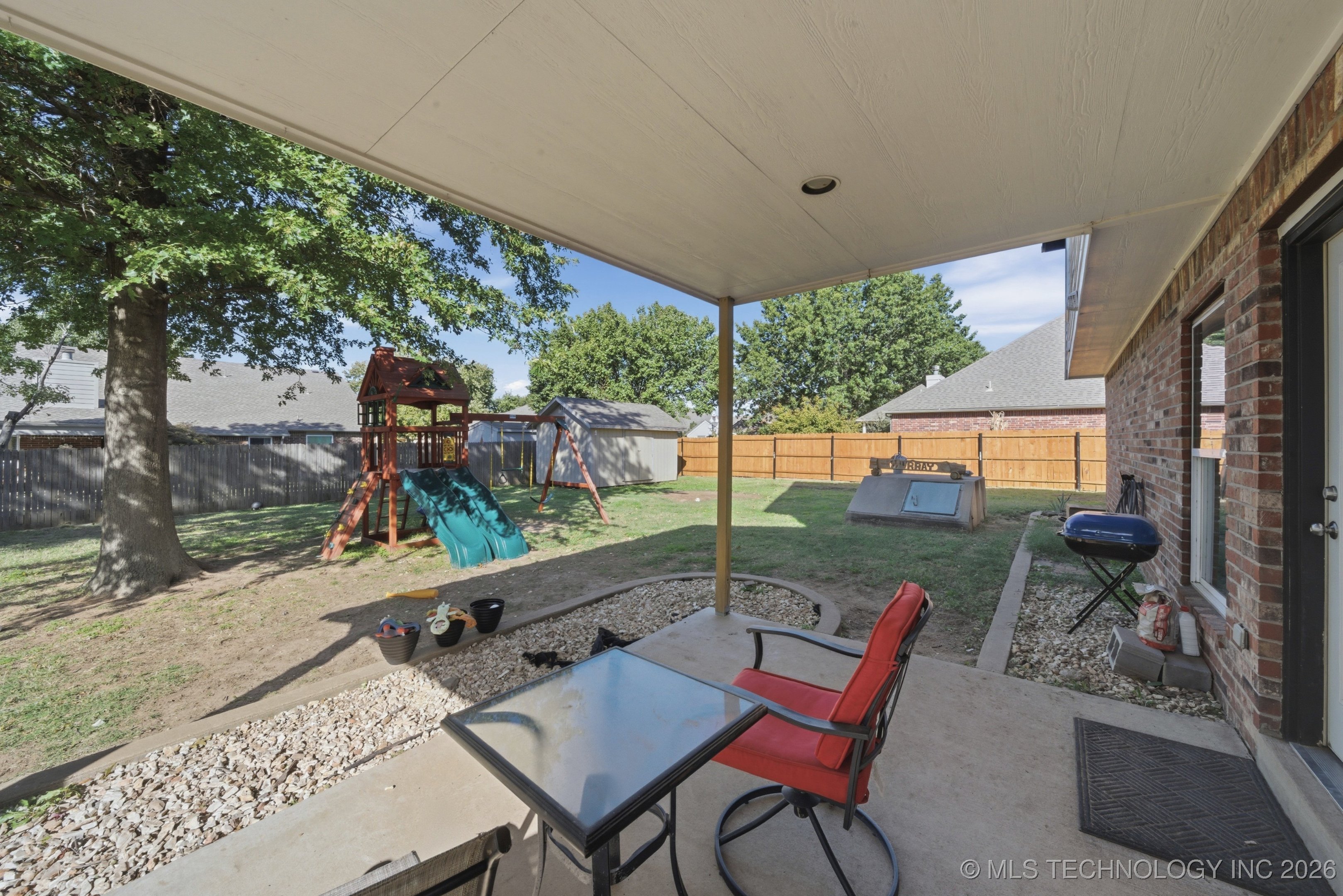 9904 N 117th East Avenue Property Photo 26