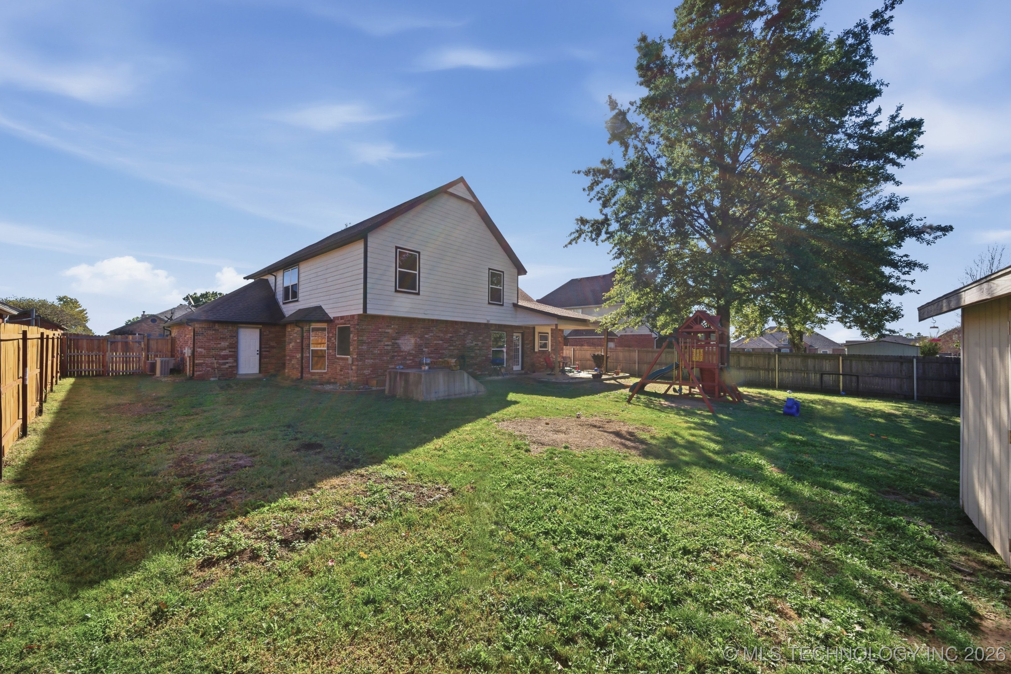 9904 N 117th East Avenue Property Photo 33