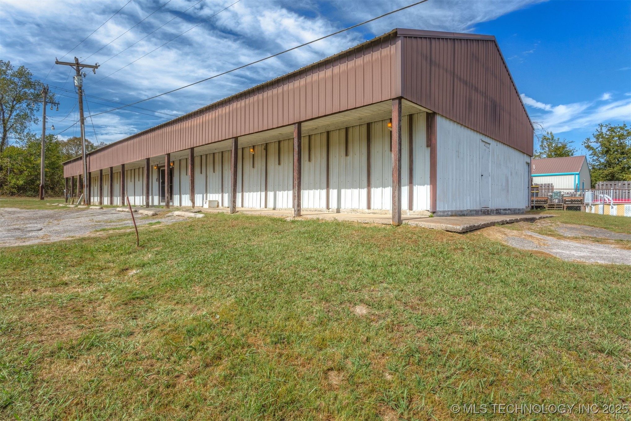 9835 S Frankoma Road Property Photo 8