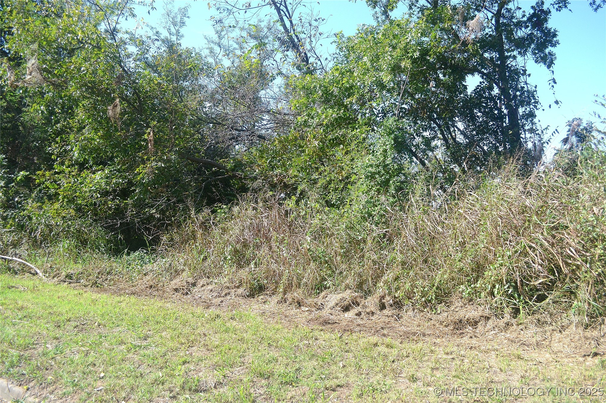 627 Tinker Avenue Property Photo 1