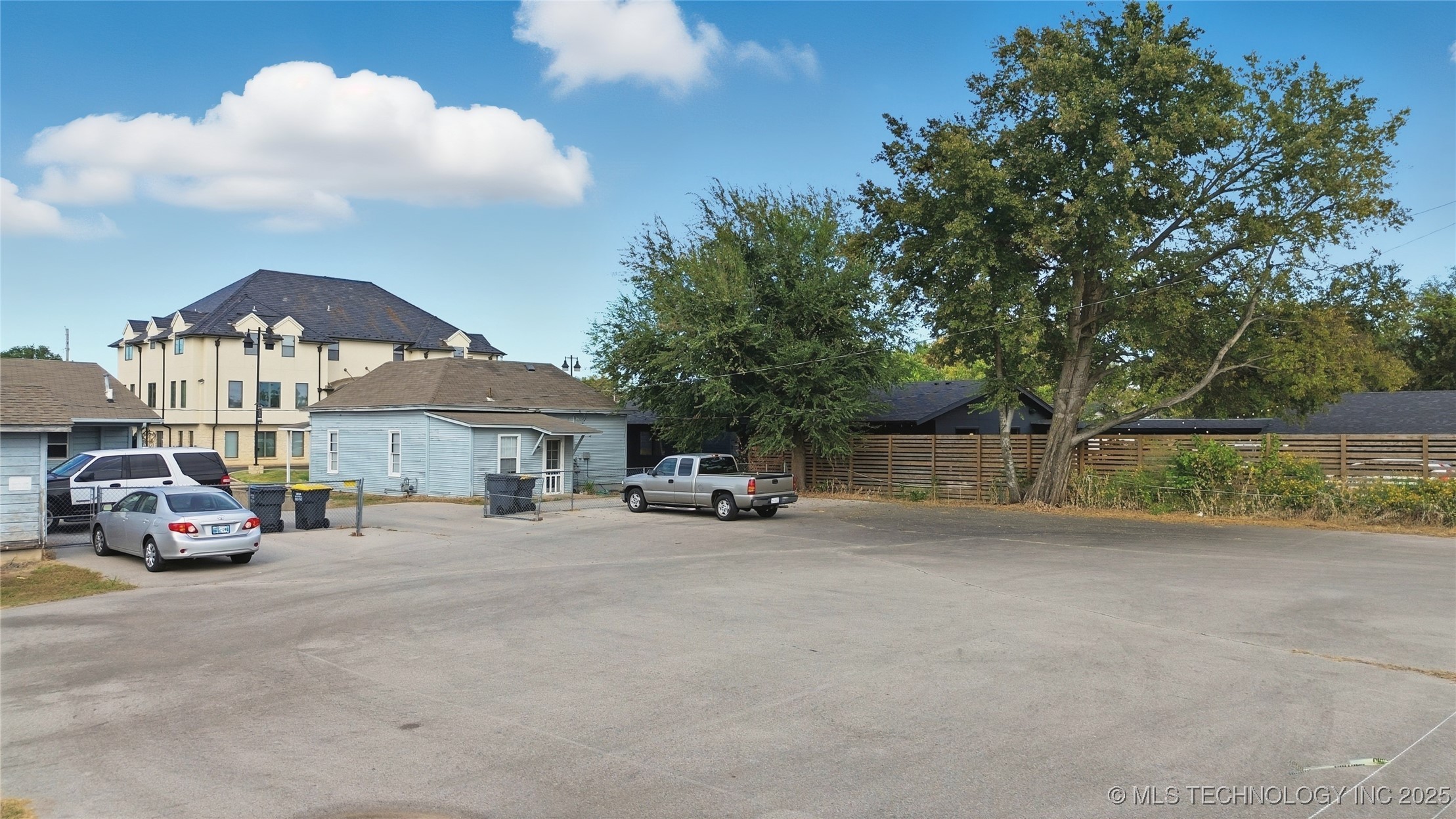 518 E A Street Property Photo 3