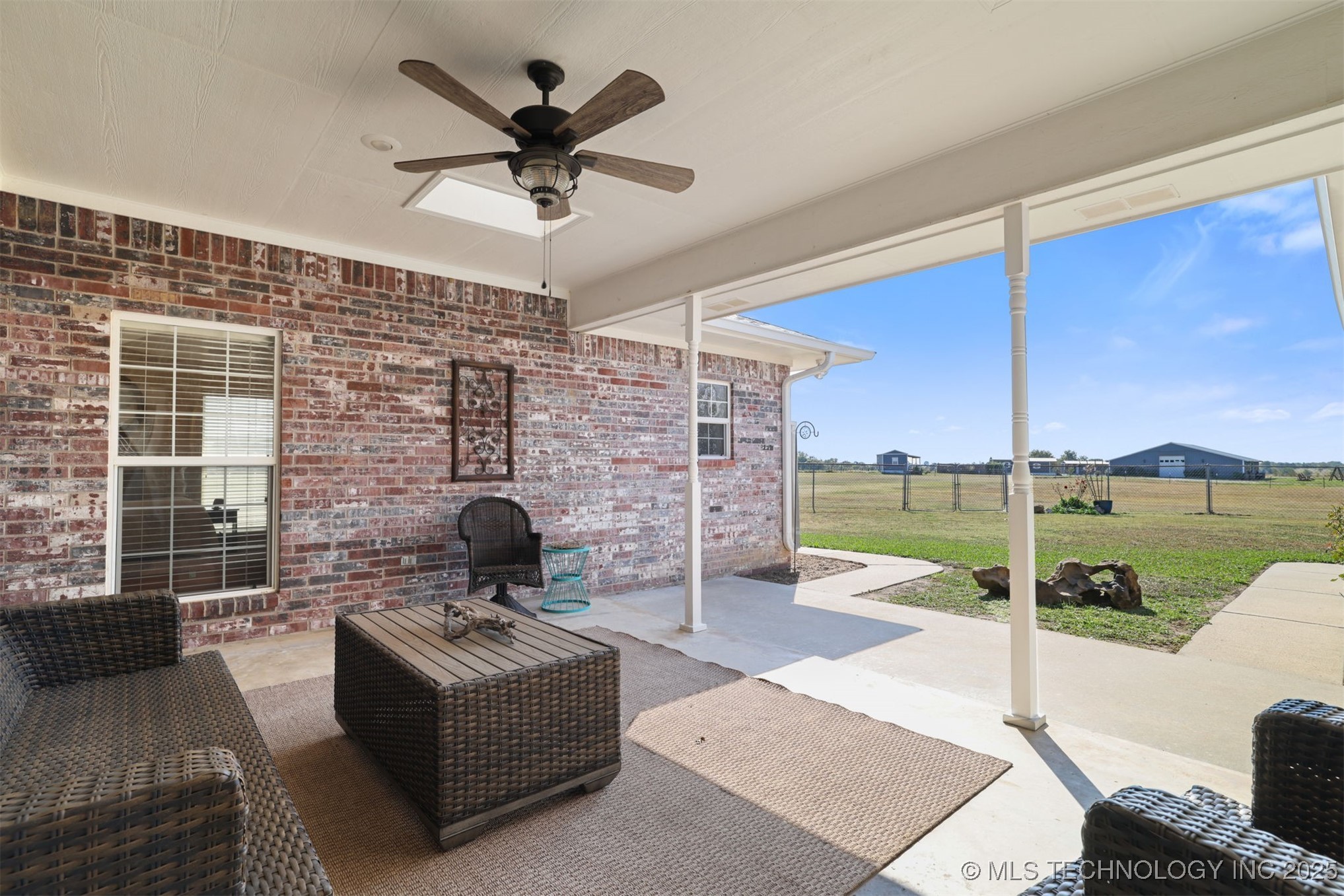 5224 State Road 70e Property Photo 6