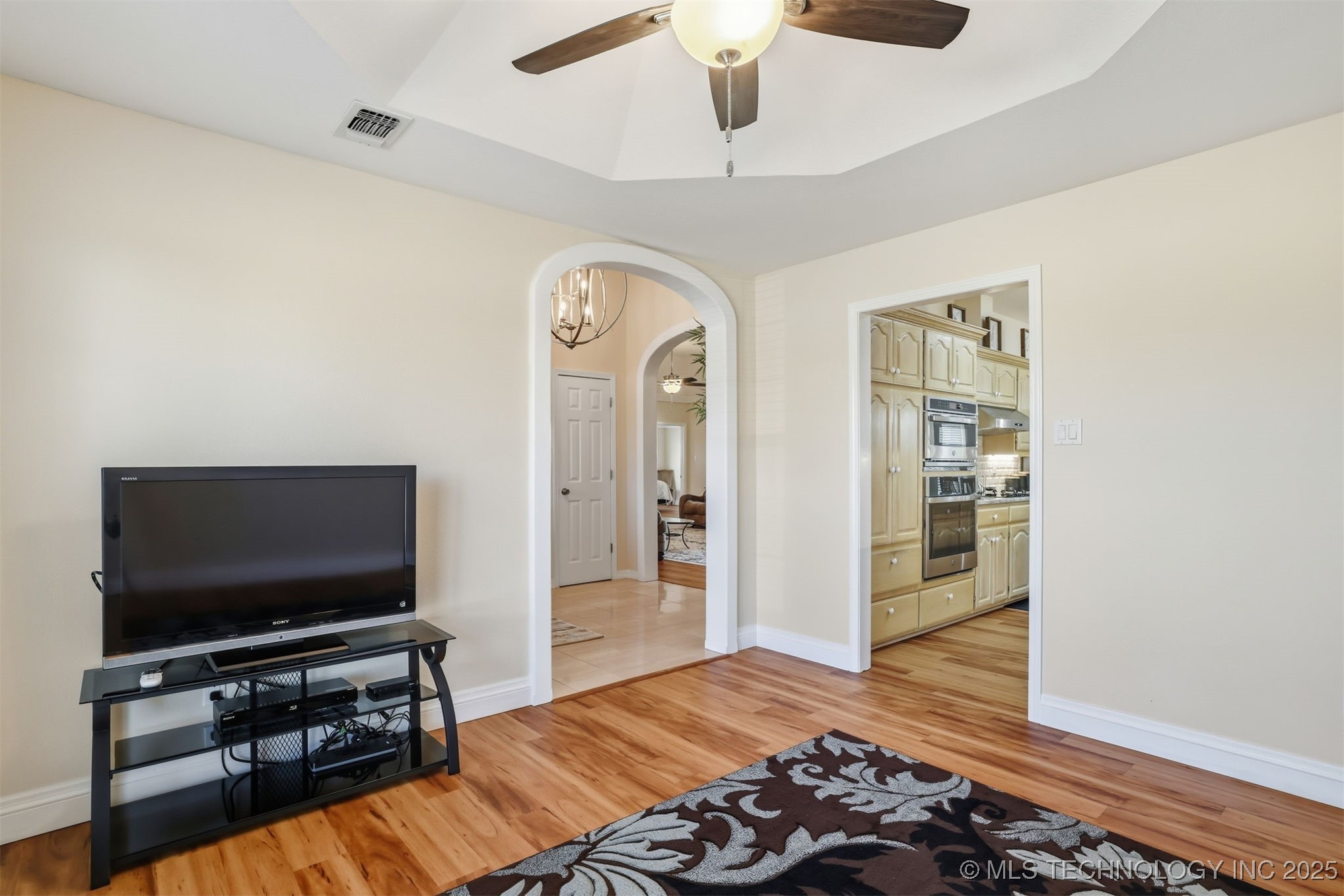 5224 State Road 70e Property Photo 11