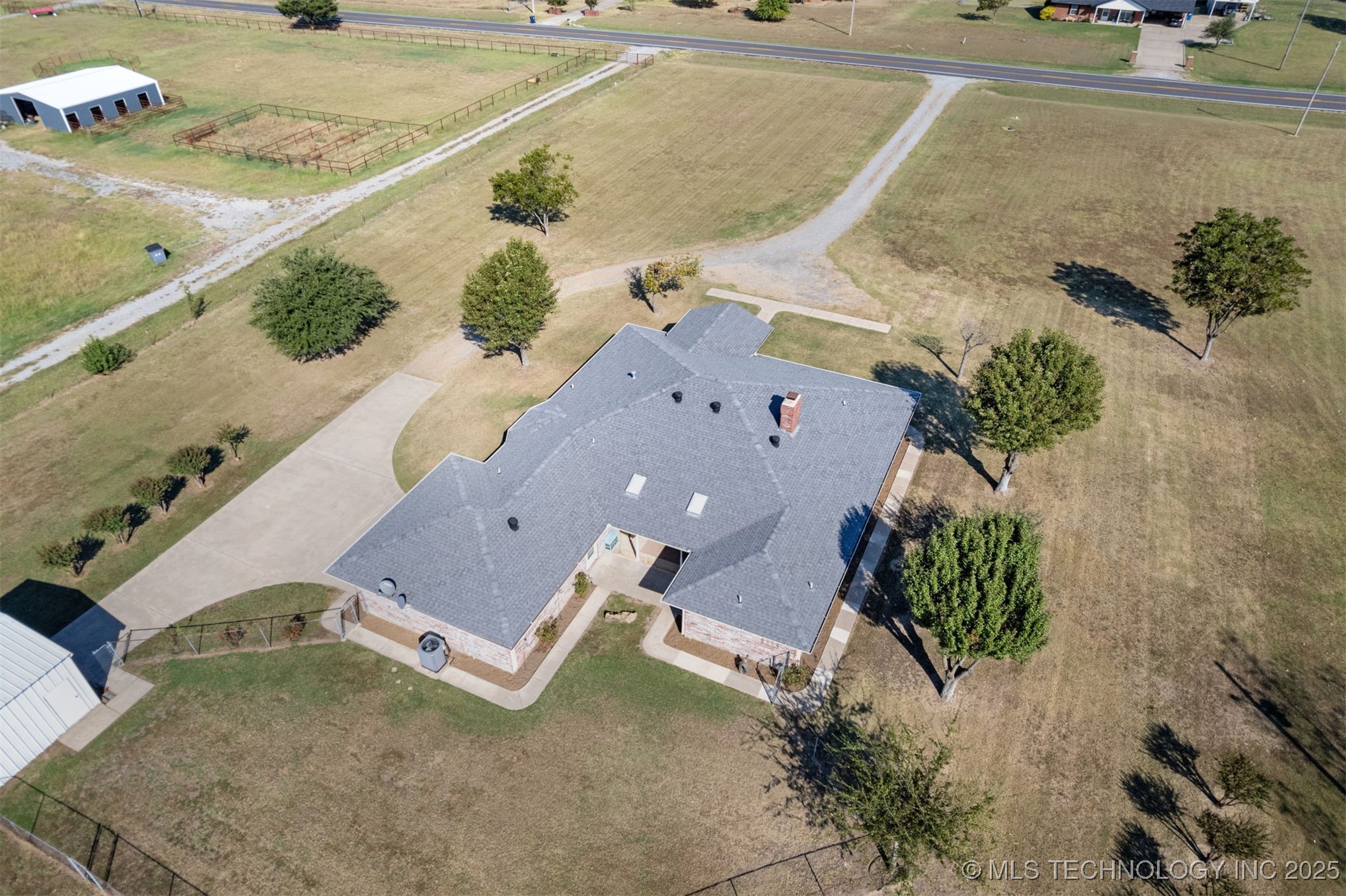 5224 State Road 70e Property Photo 40