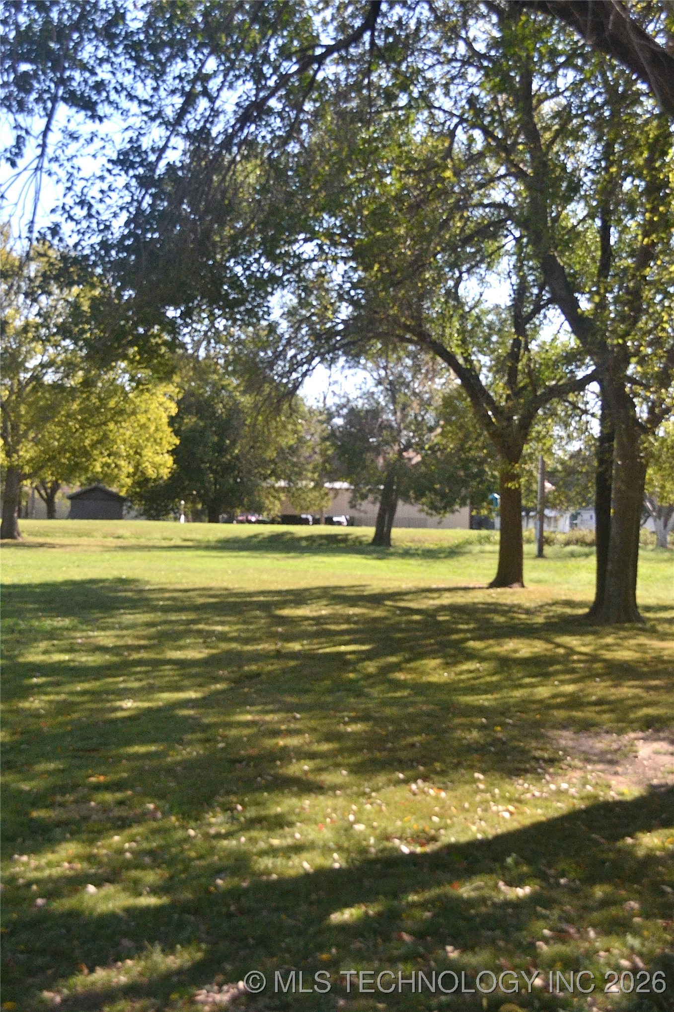 1006 S Regan Avenue Property Photo 5