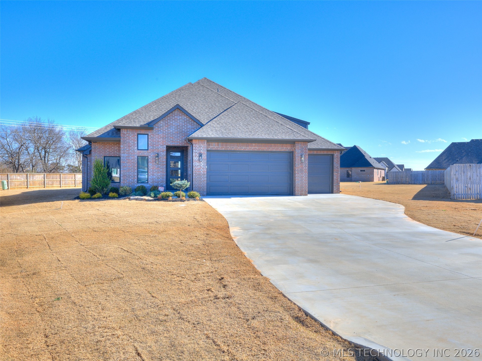 17827 S 48th East Avenue Property Photo 3