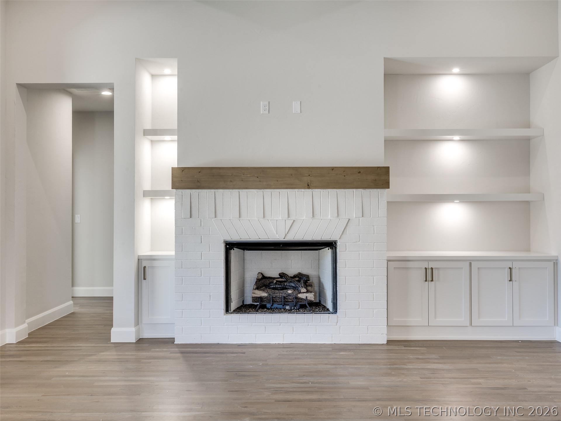 17827 S 48th East Avenue Property Photo 16