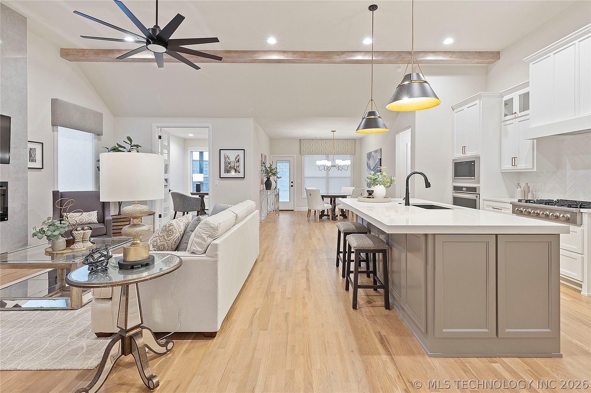 3709 W Laredo Street Property Photo 29