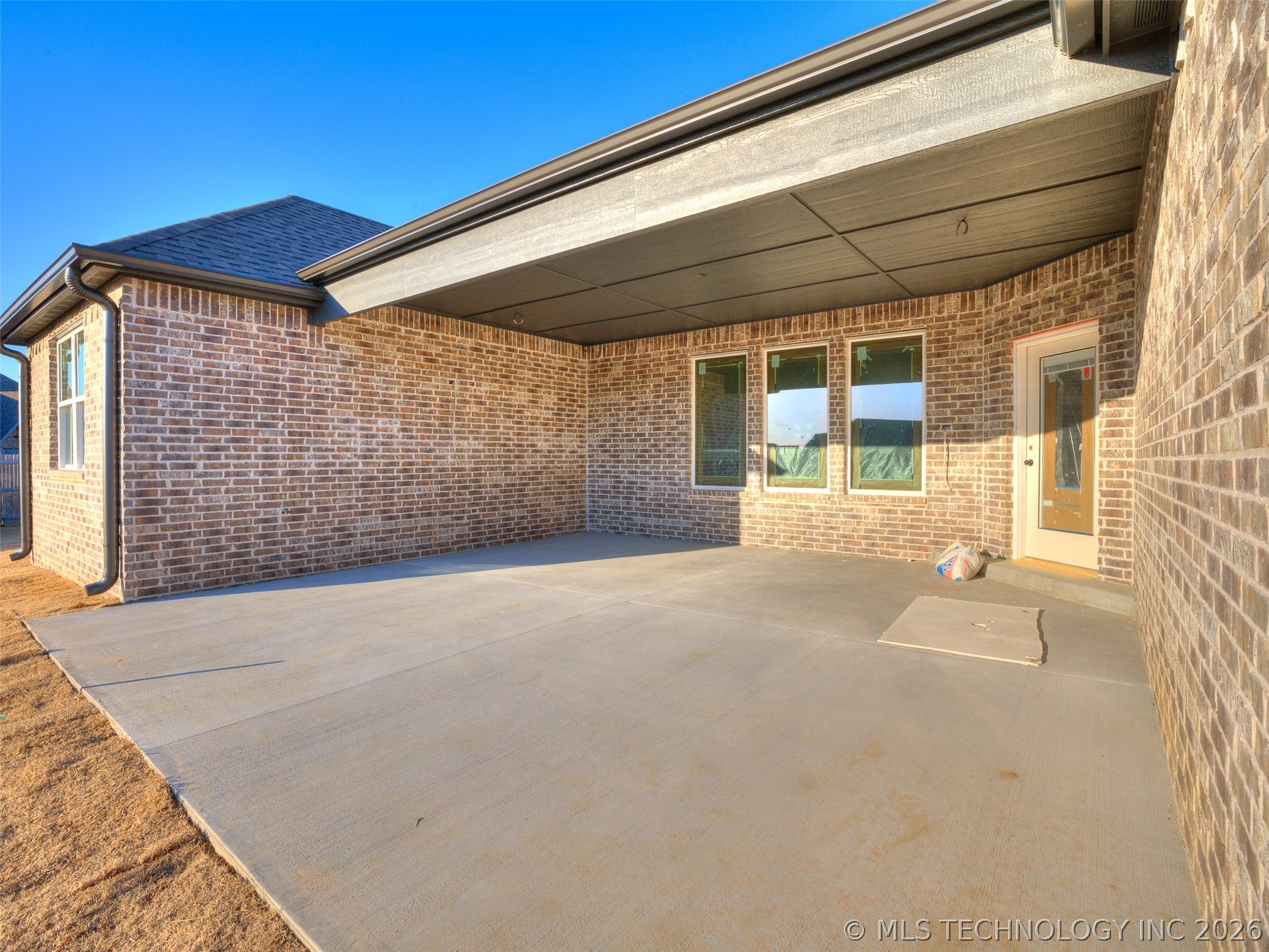 17826 S 48th East Avenue Property Photo 3