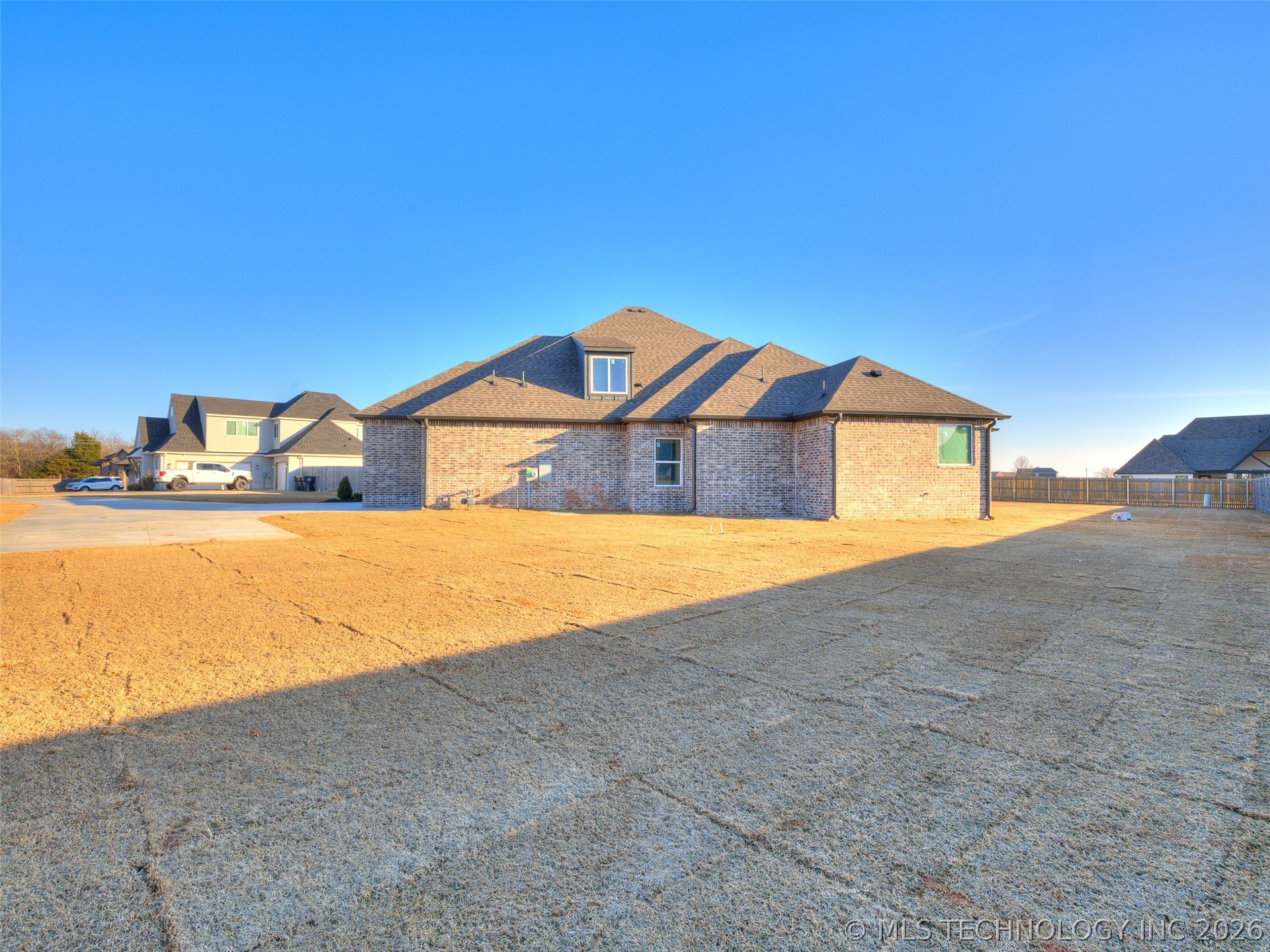 17826 S 48th East Avenue Property Photo 6