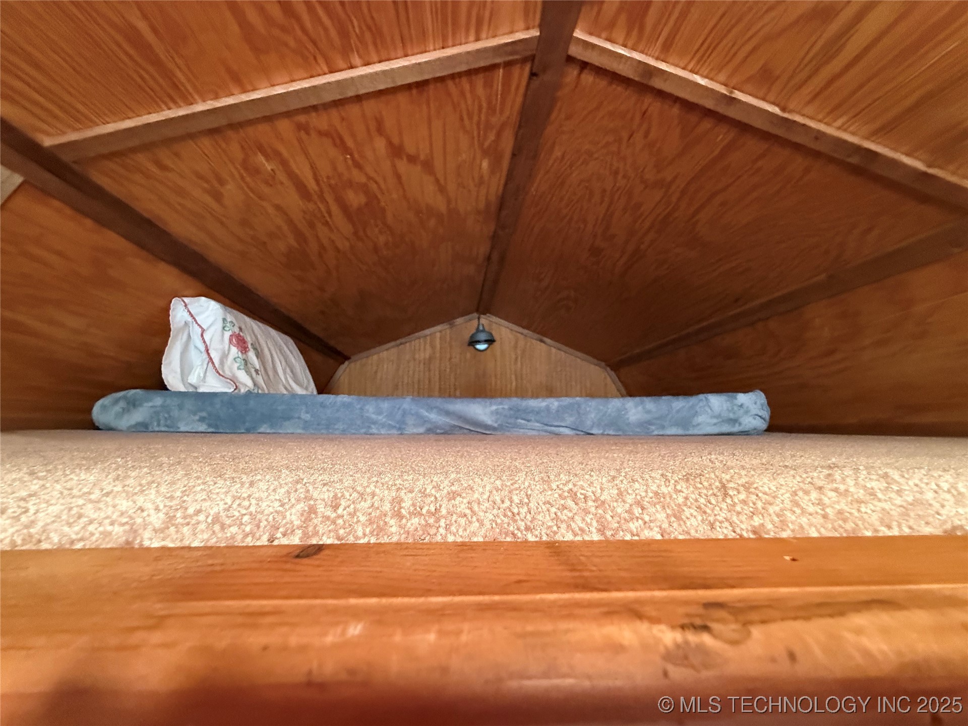 4180 Road Property Photo 7