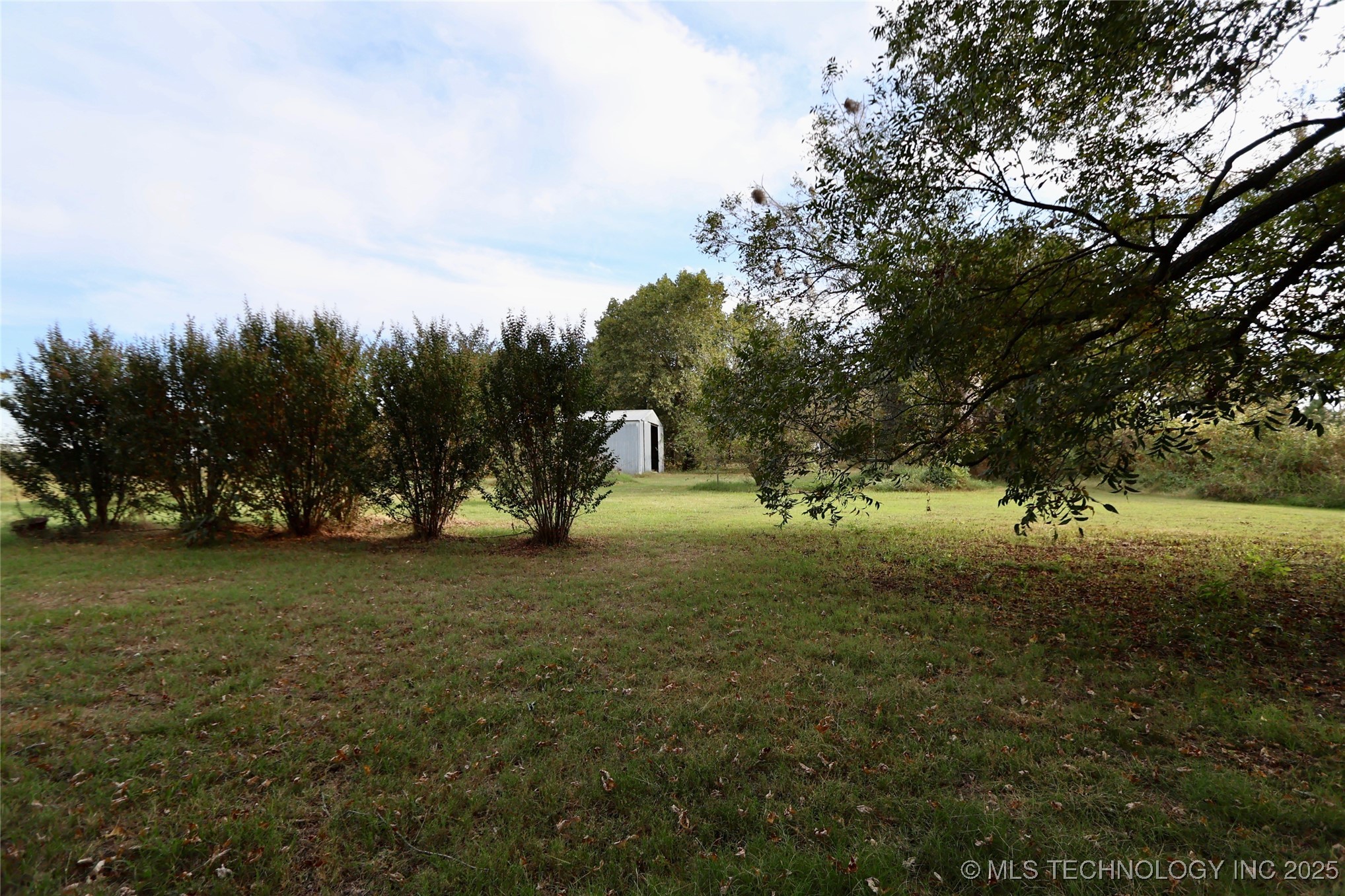 9865 County Road 1545 Property Photo 5