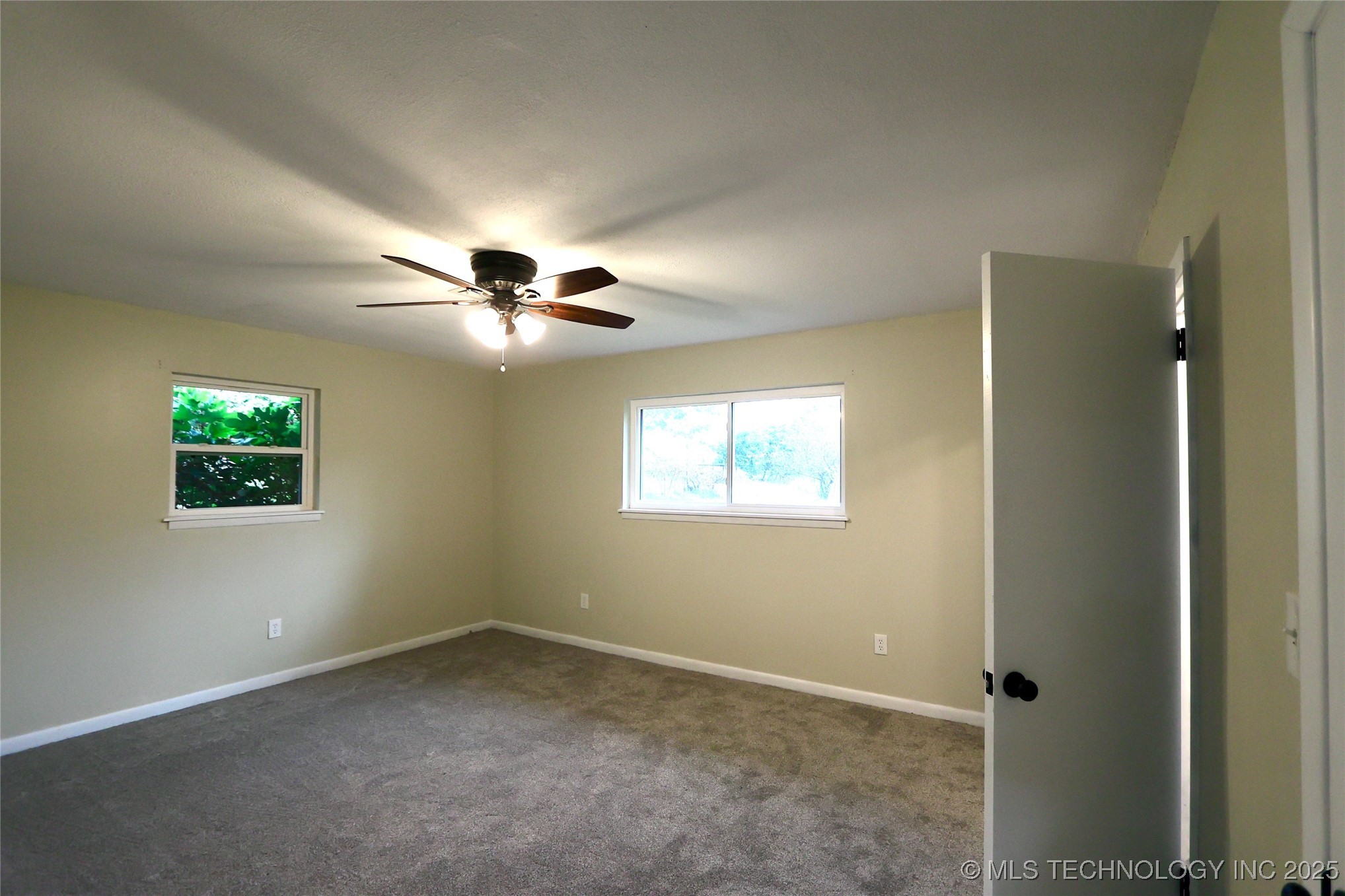 9865 County Road 1545 Property Photo 10