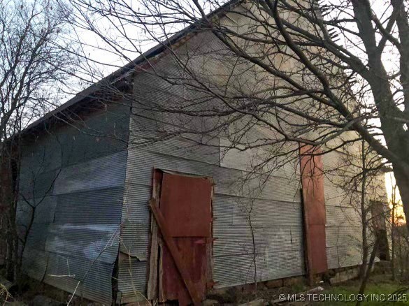 E 360 Road Property Photo 13