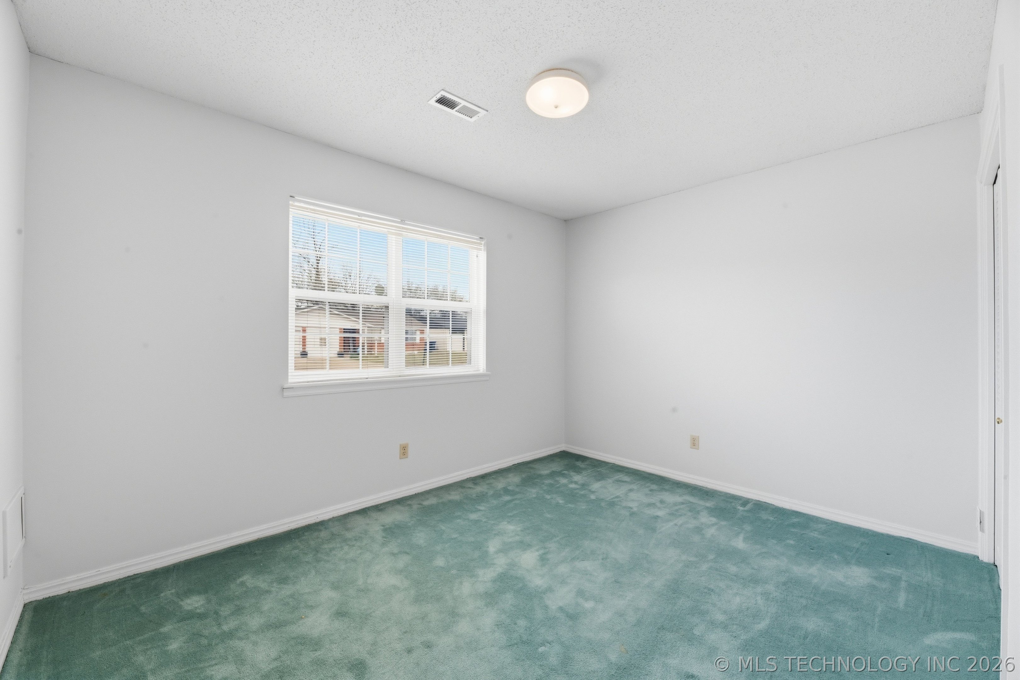 12308 E 18th Street Property Photo 10