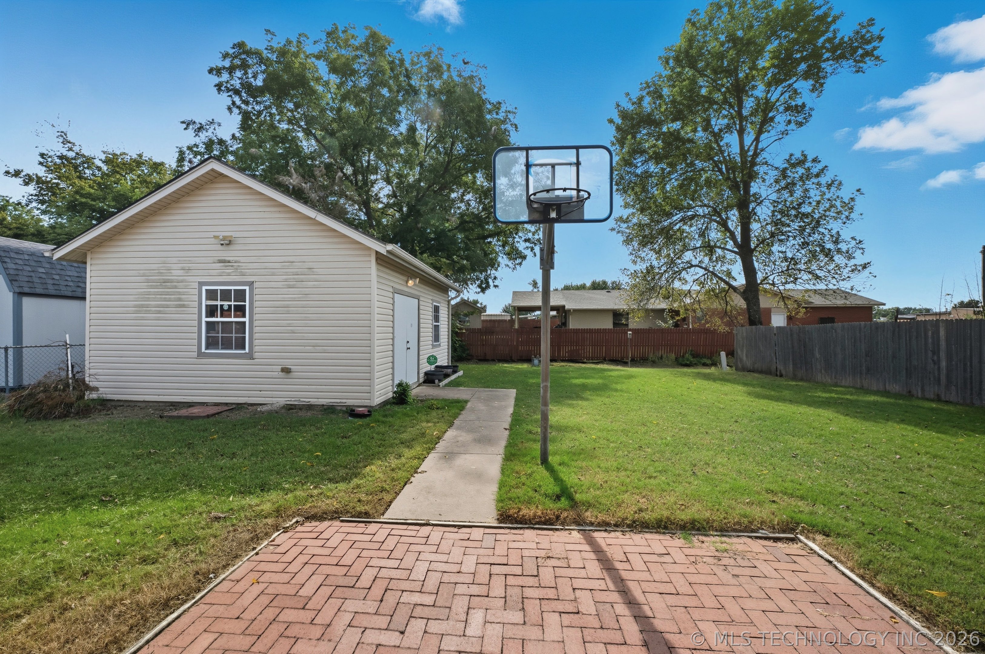 12308 E 18th Street Property Photo 33