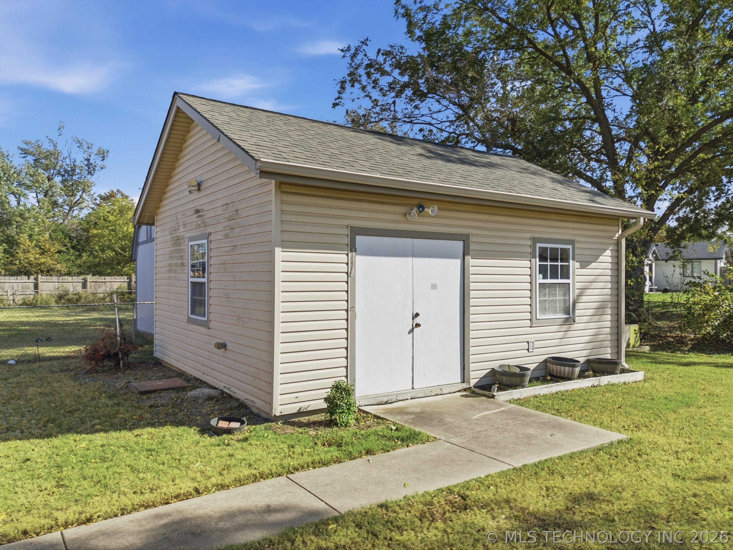 12308 E 18th Street Property Photo 35