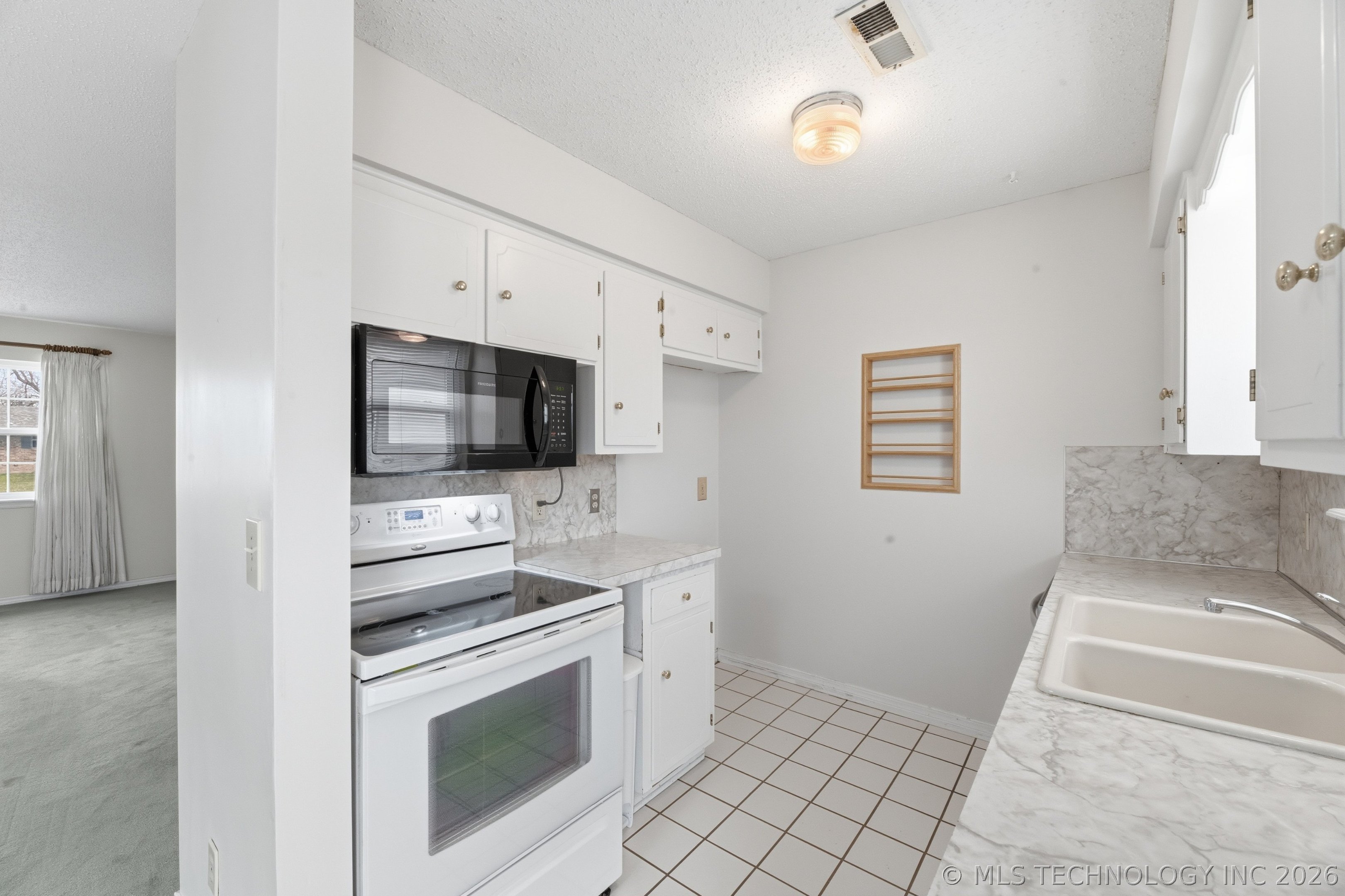 12308 E 18th Street Property Photo 48