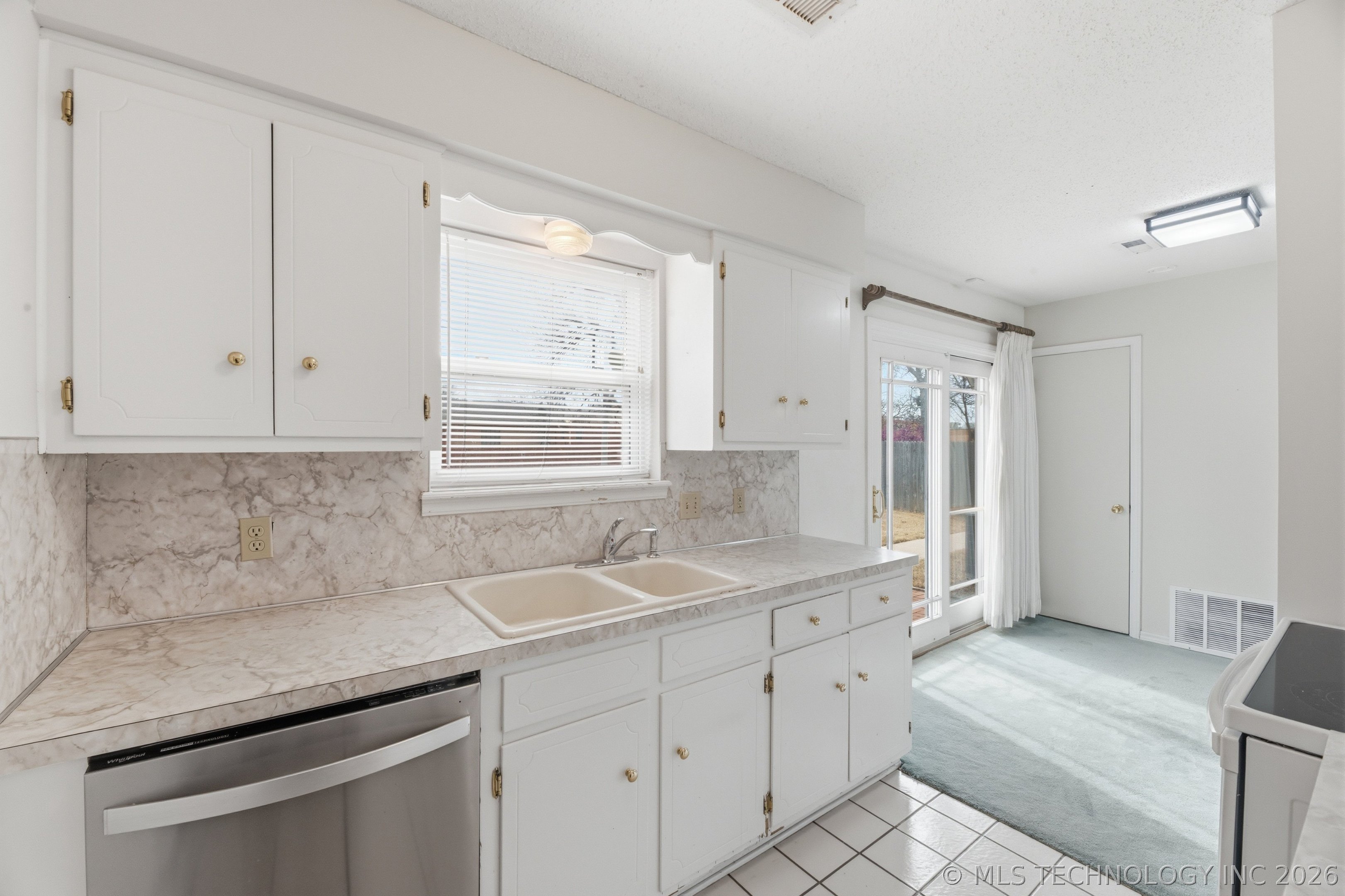 12308 E 18th Street Property Photo 54